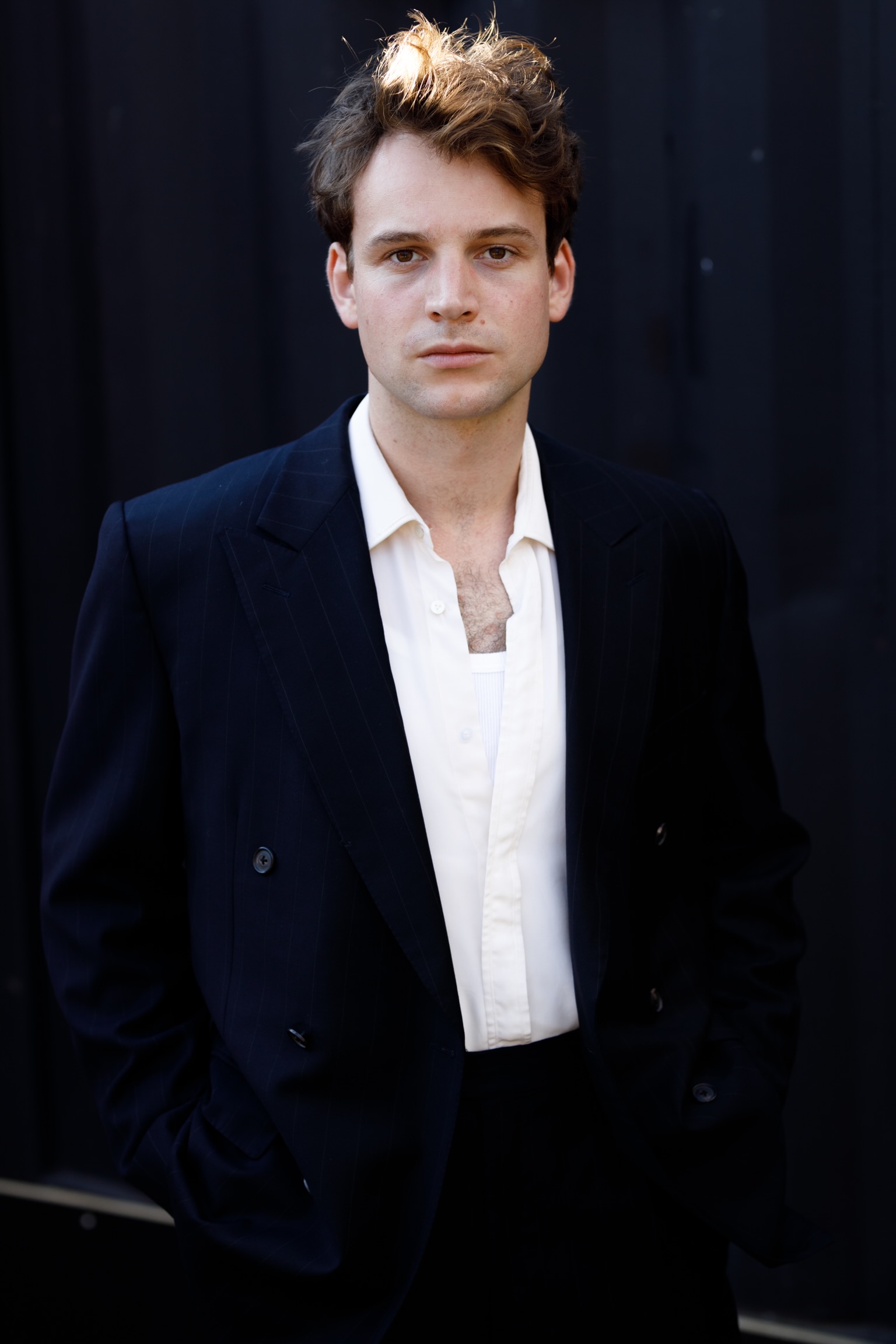 actor Leonard Scheicher large photo