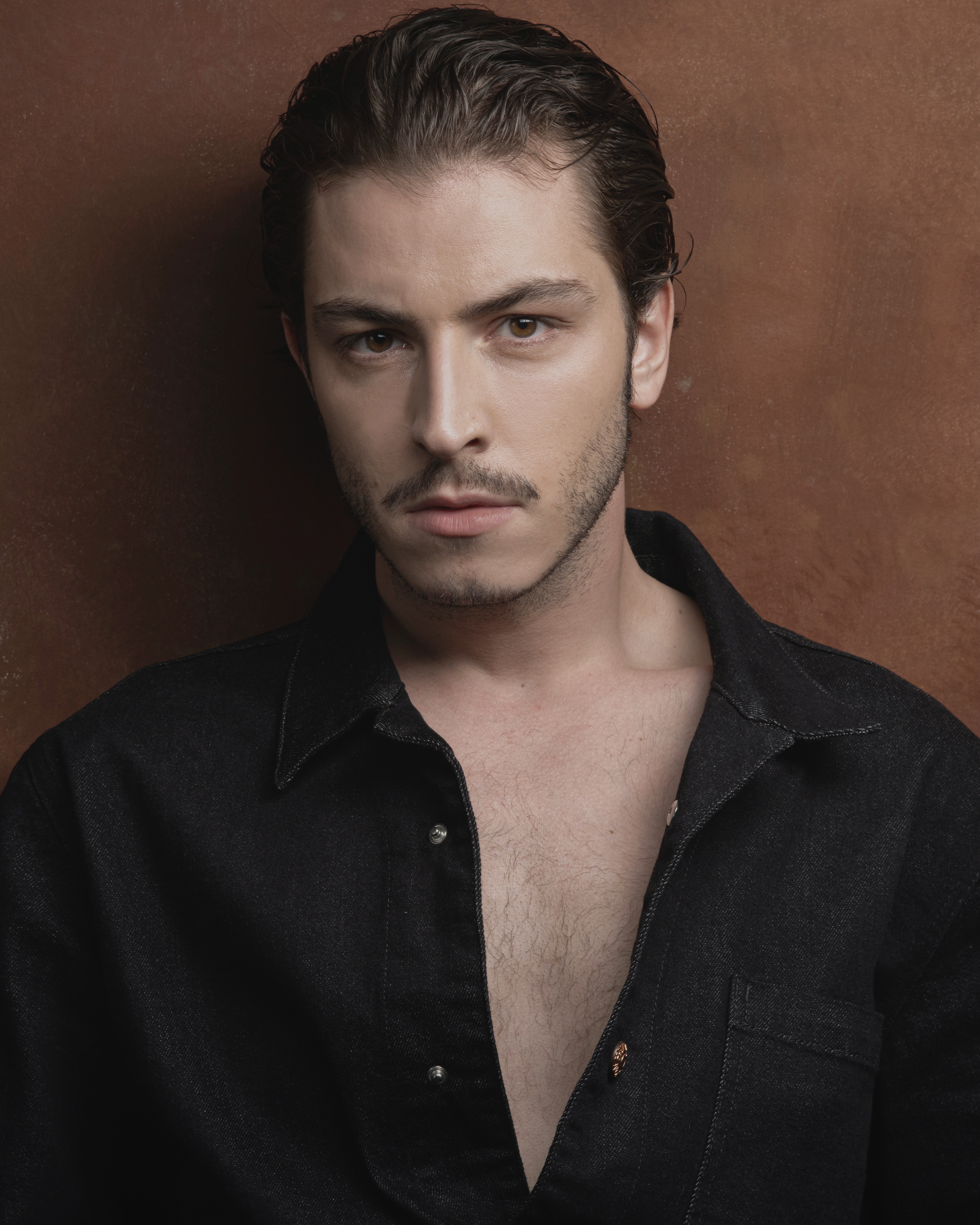 actor Boran Kuzum large photo