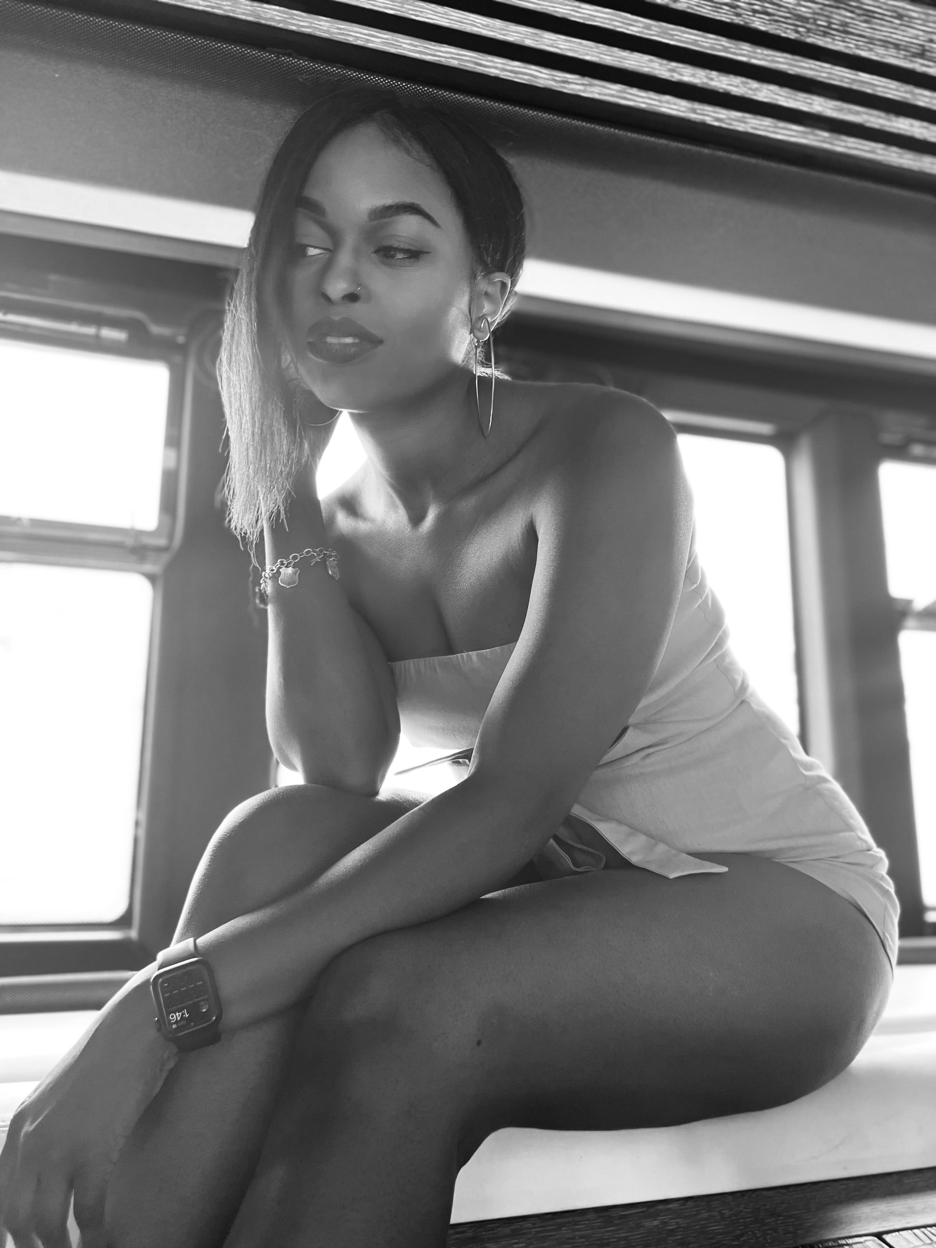 actor Aziza Scott large photo