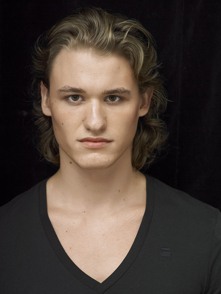 actor Dylan Playfair large photo