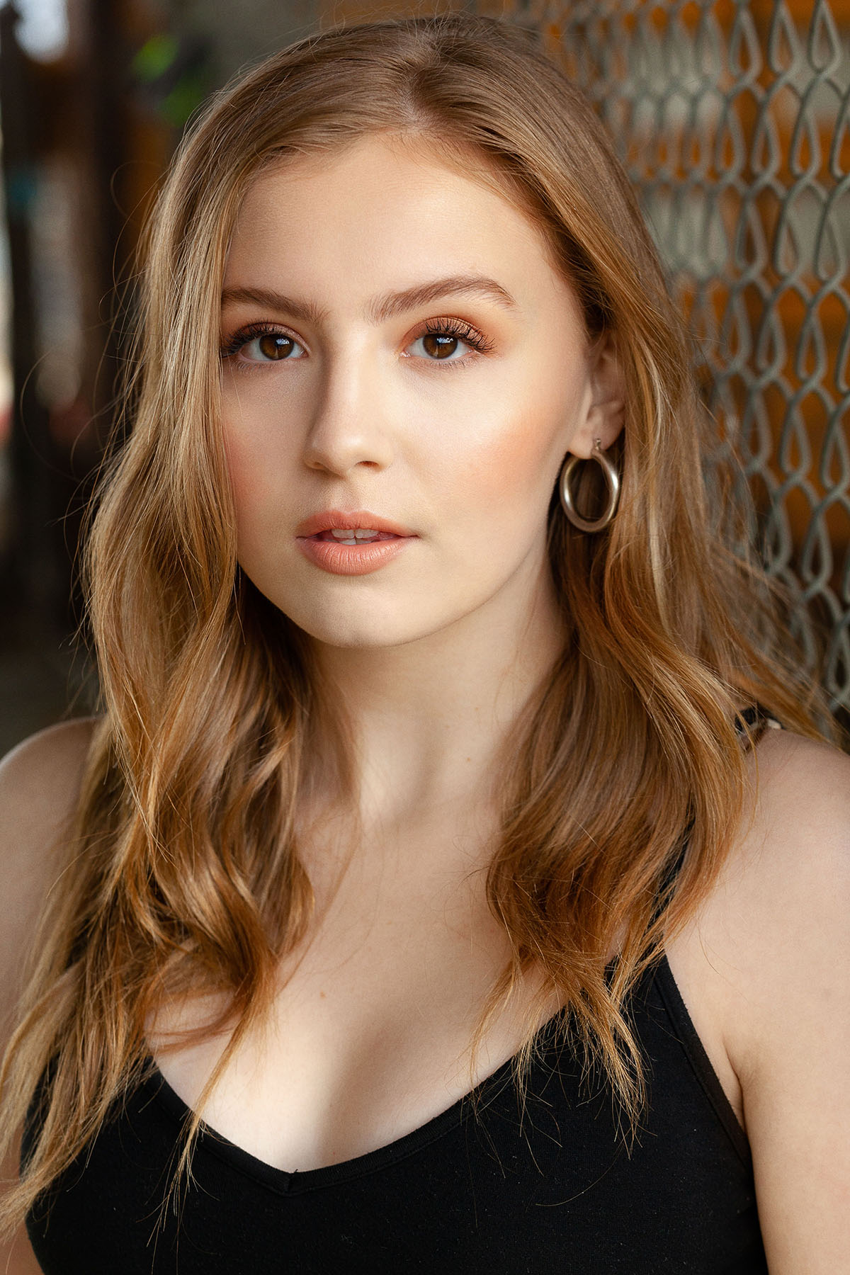 actor Bebe Wood large photo