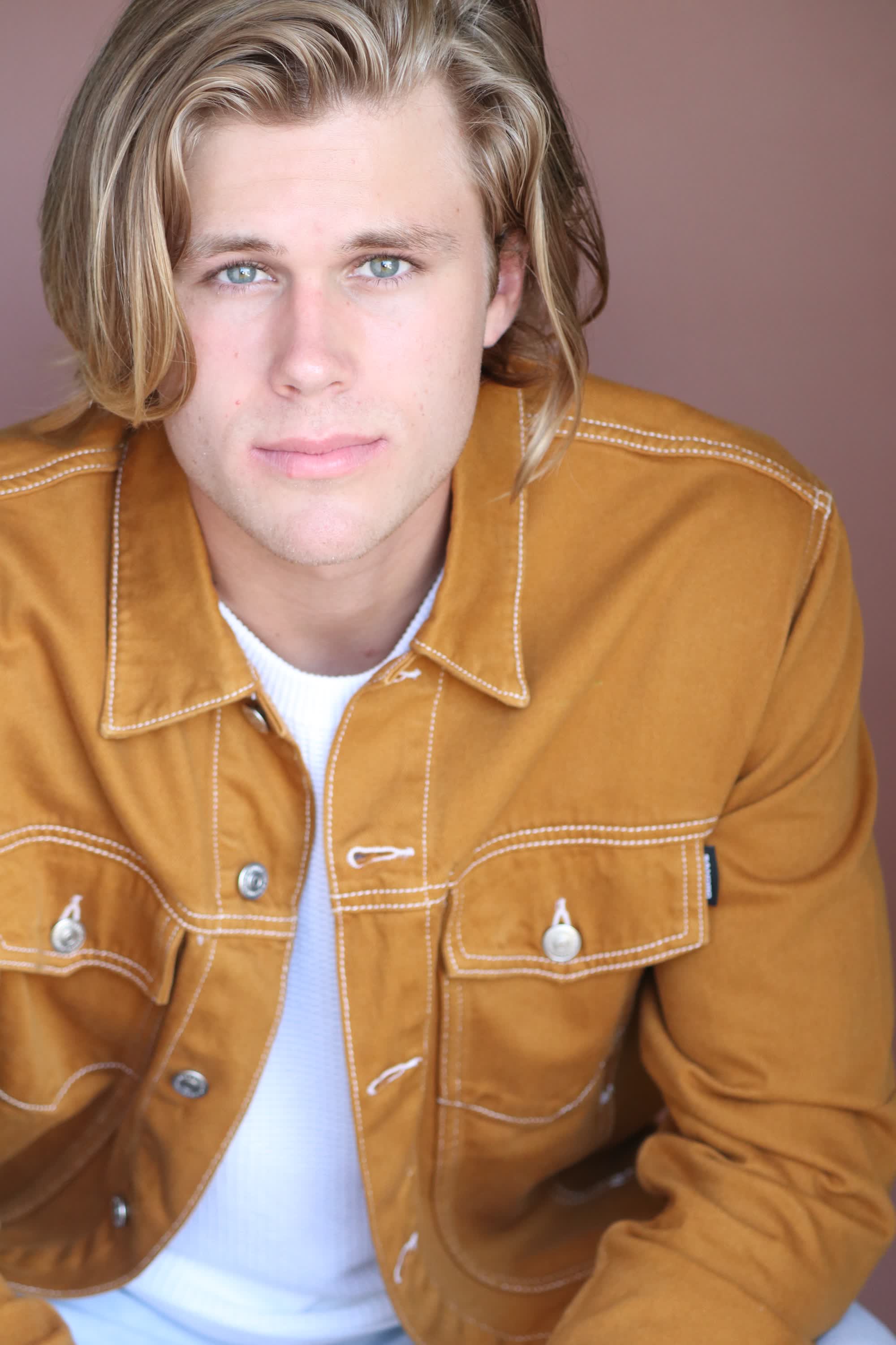 actor Owen Patrick Joyner large photo