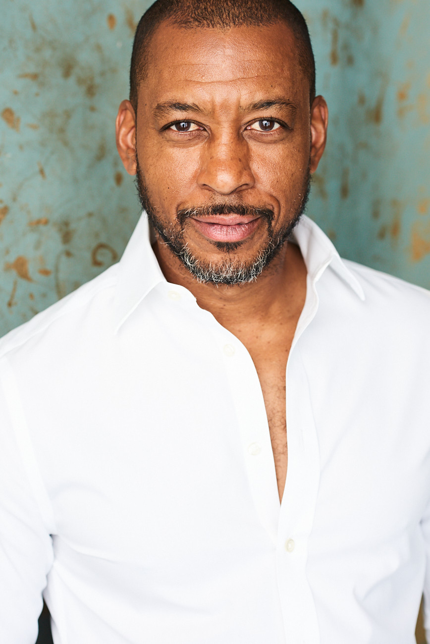 actor Joe Holt large photo