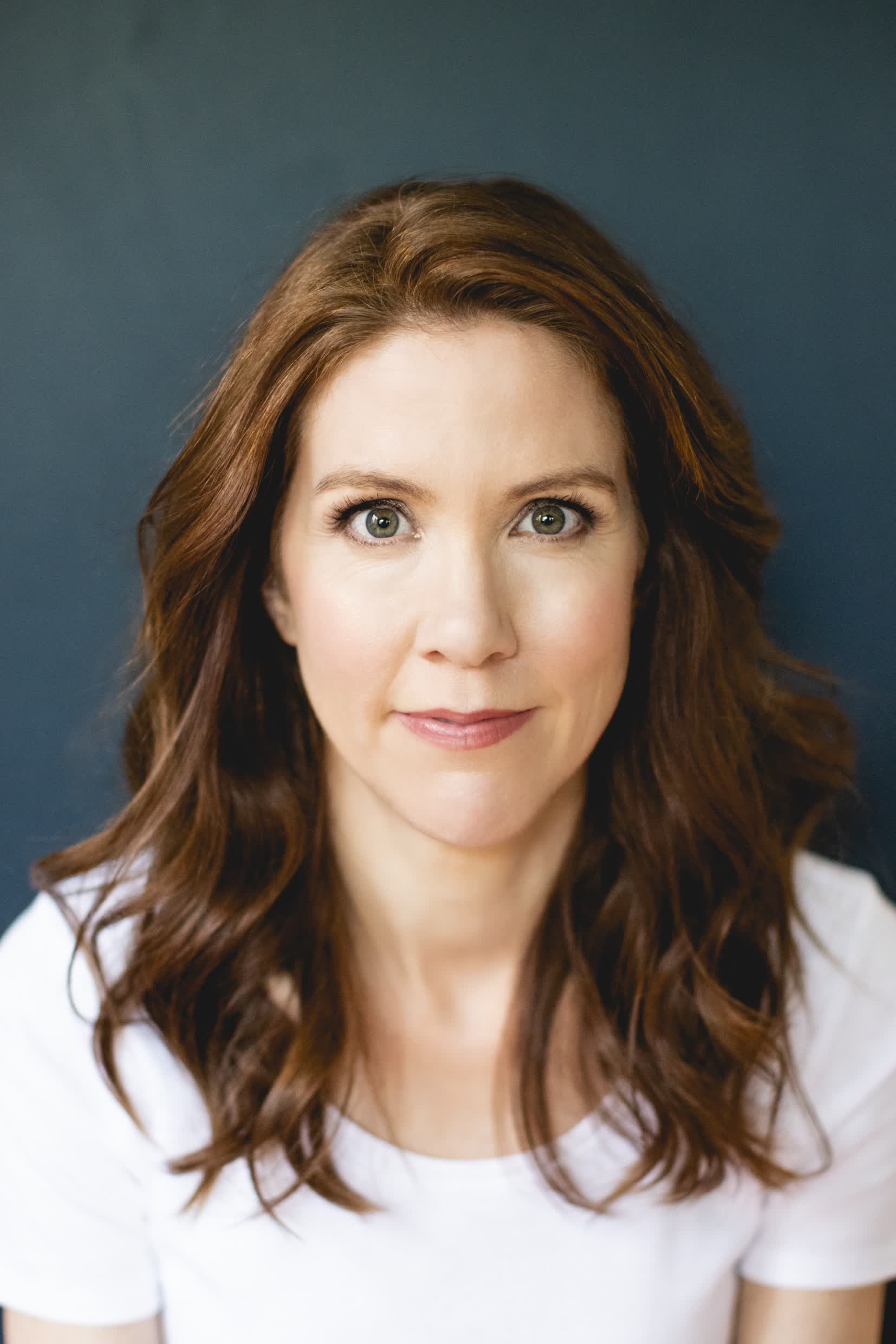 actor Belinda Bromilow large photo