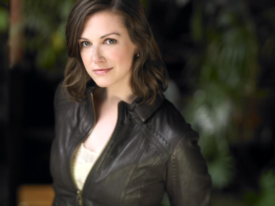 actor Carly Heffernan large photo