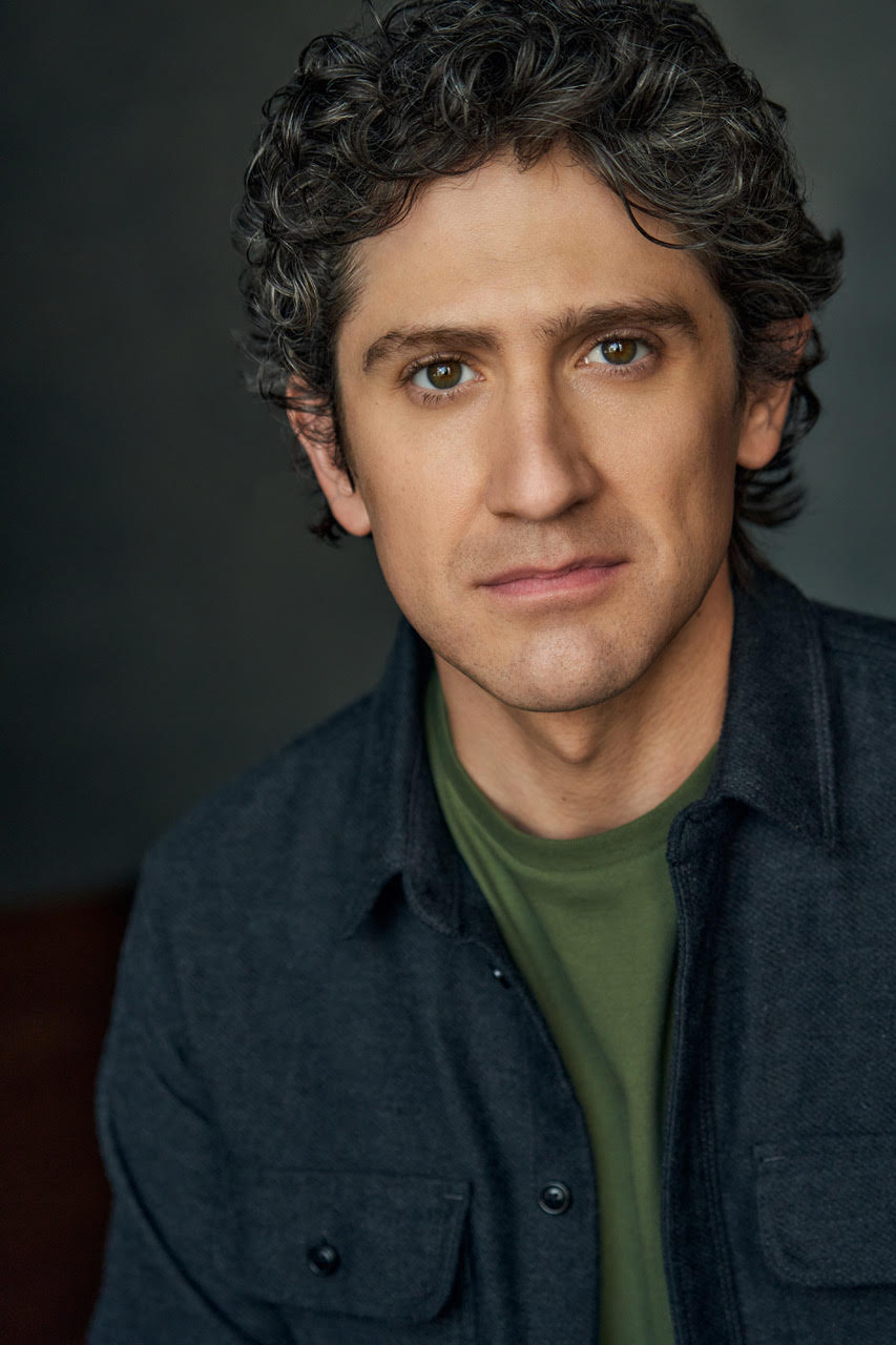 actor Ian Alda large photo