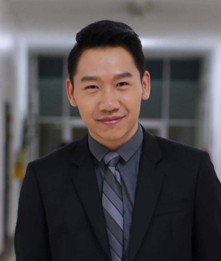 actor Oak Keerati large photo