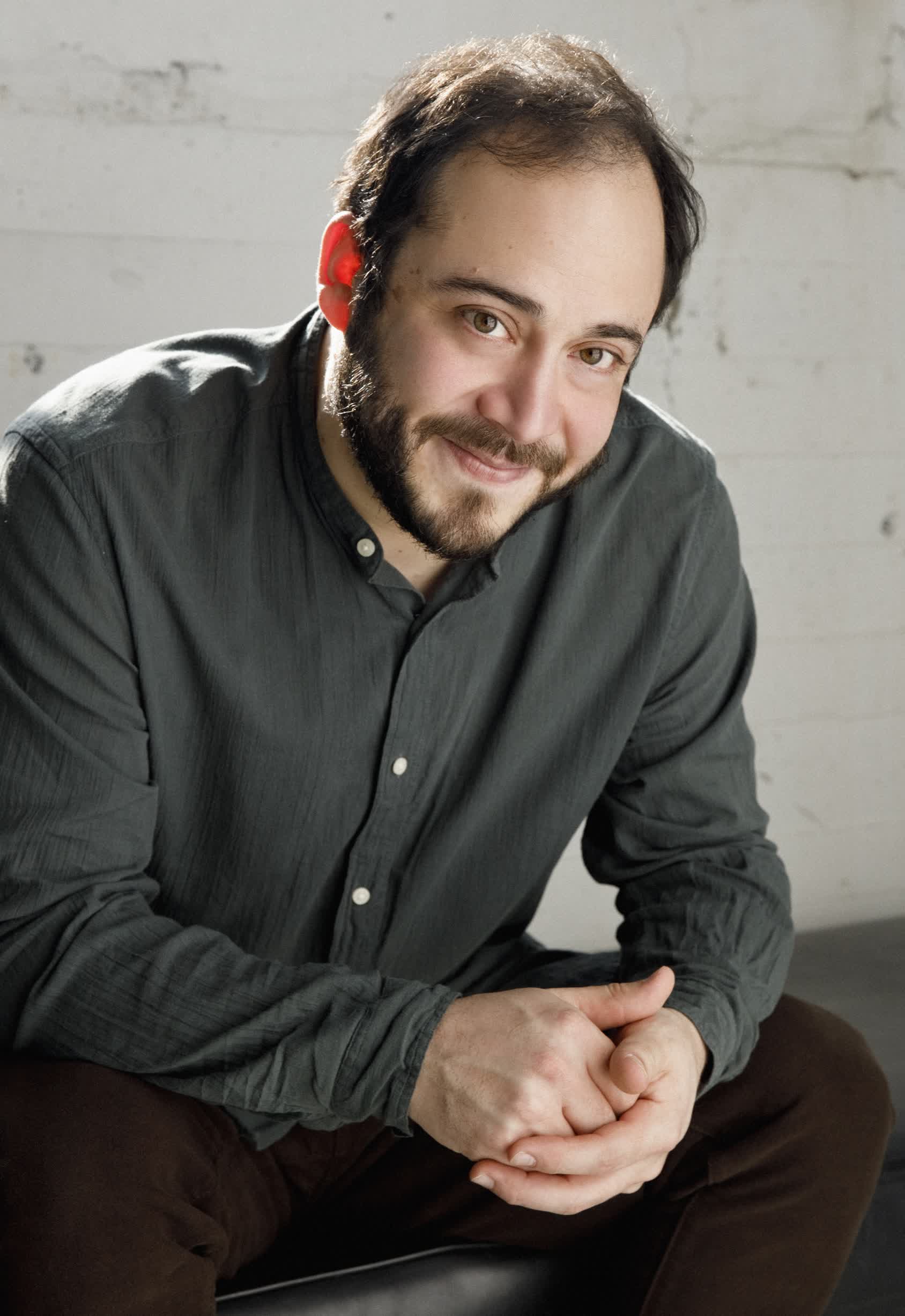 actor Rodrigo Fernandez-Stoll large photo