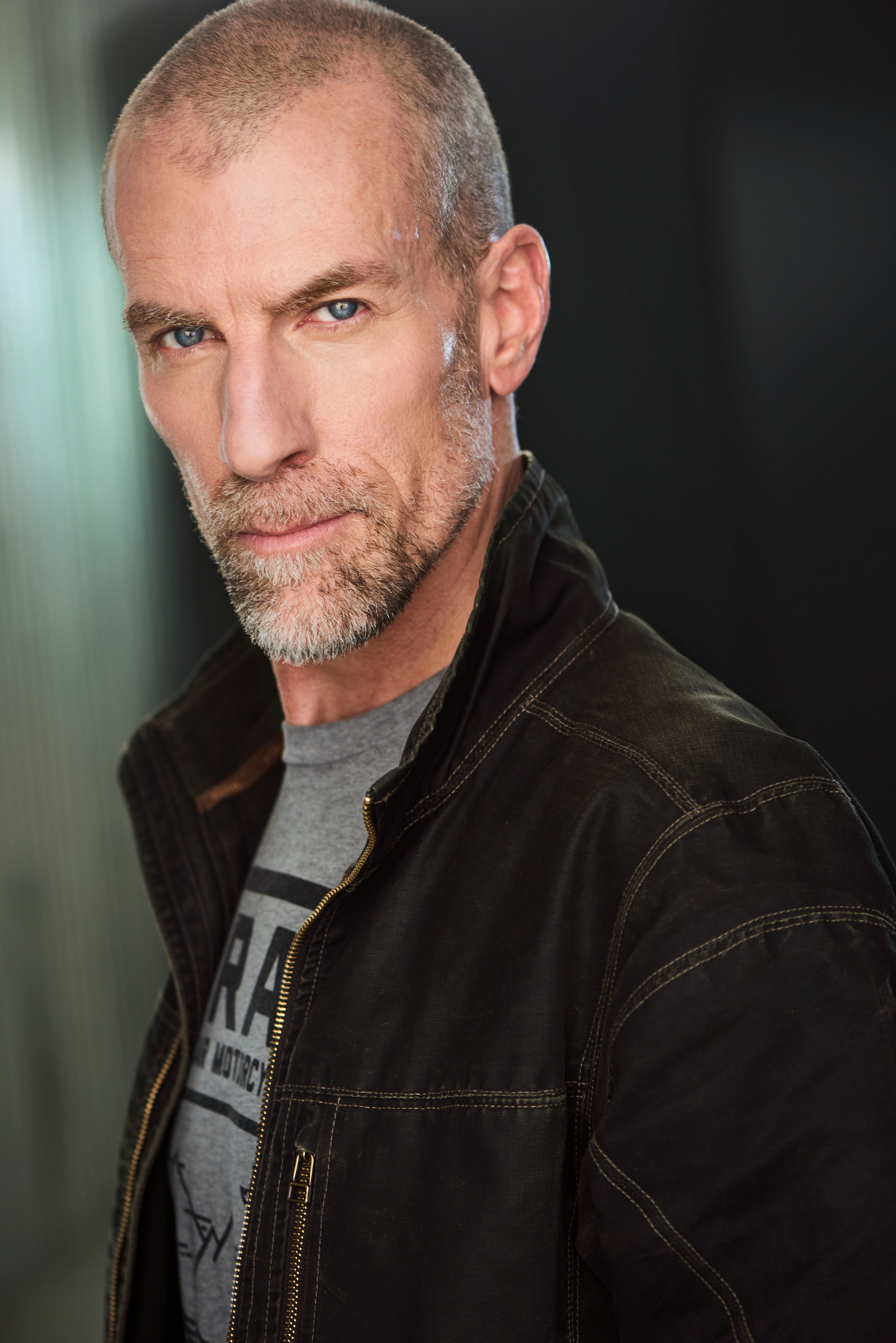 actor Marti Matulis large photo