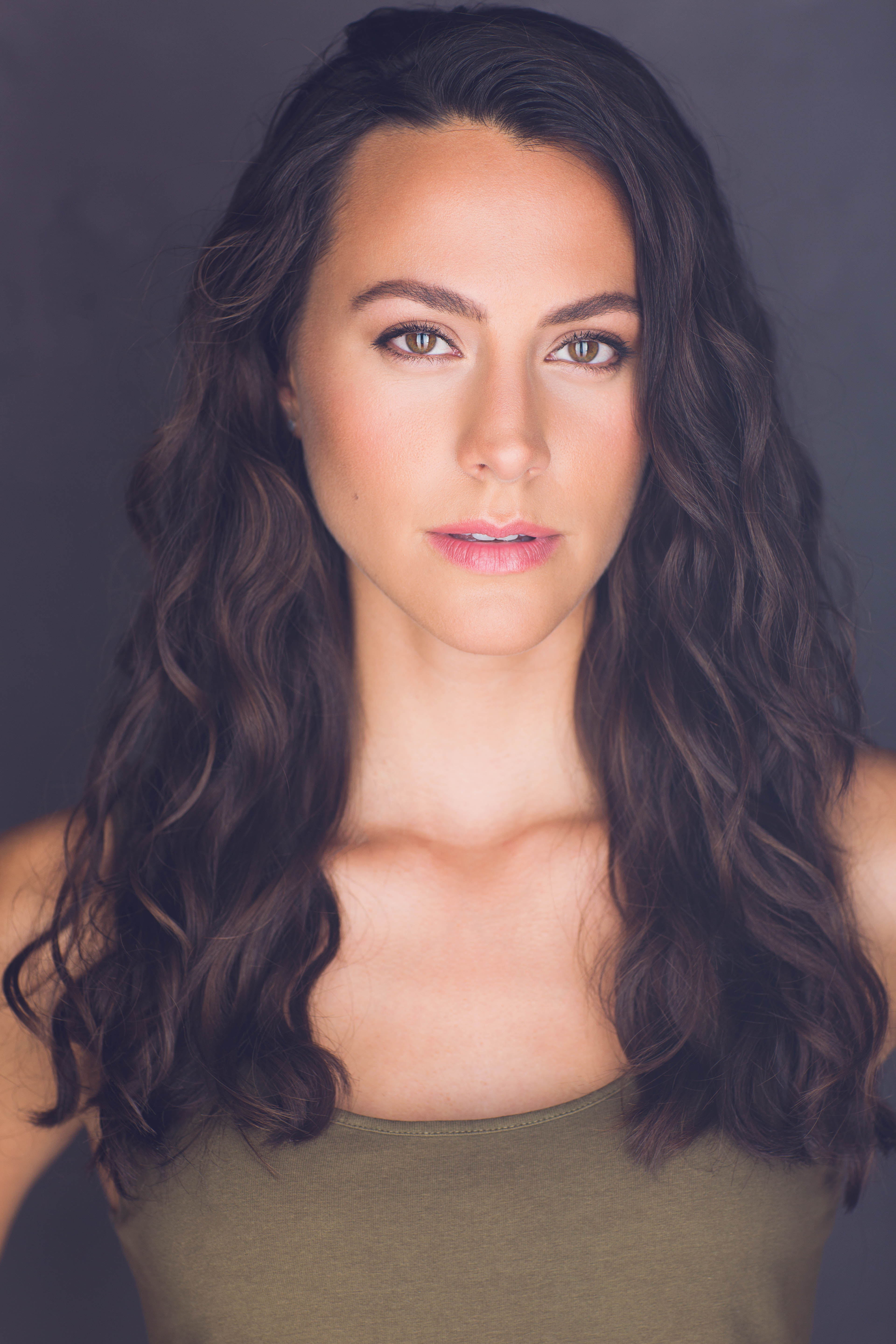 actor Erica Hernandez large photo