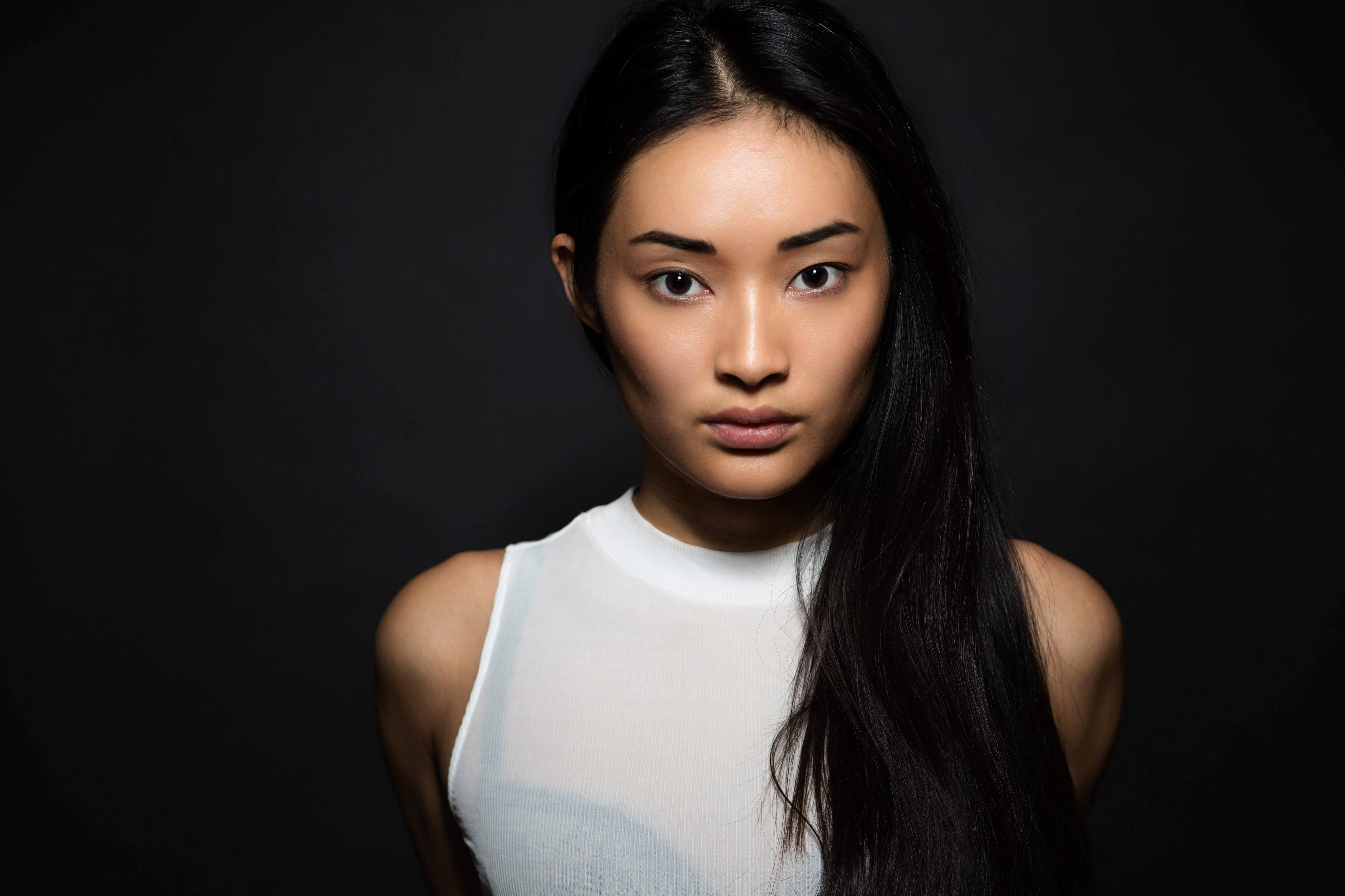 actor Alice Hewkin large photo