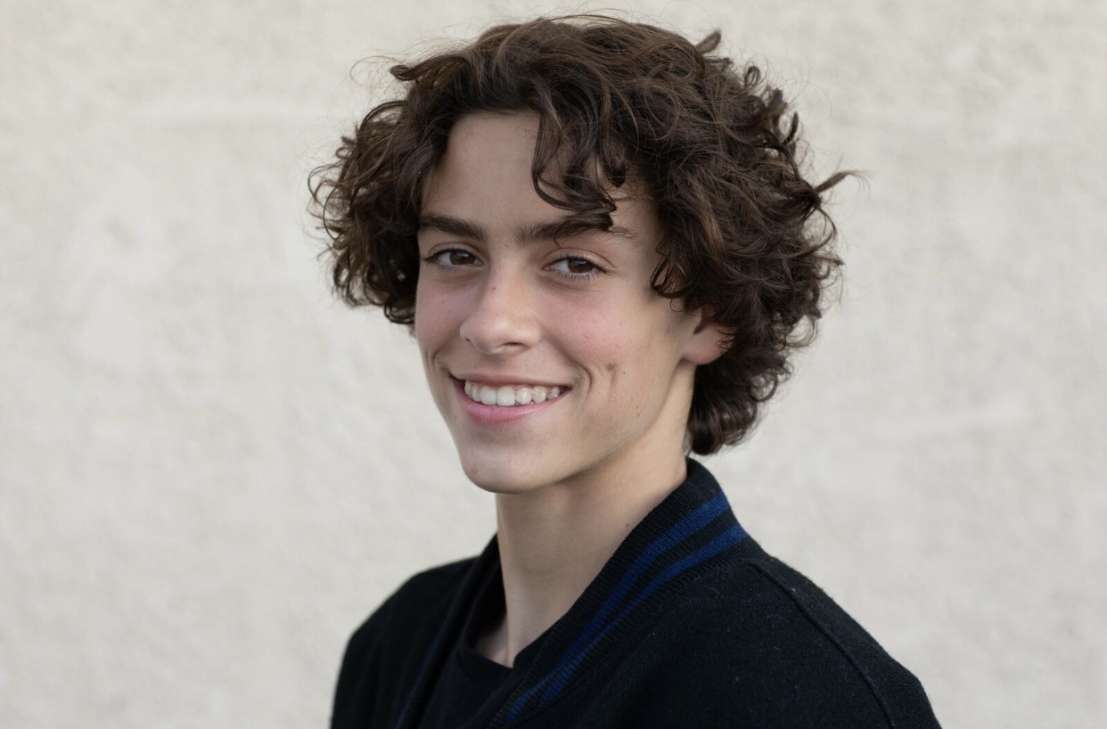 actor Logan Evan Gray large photo