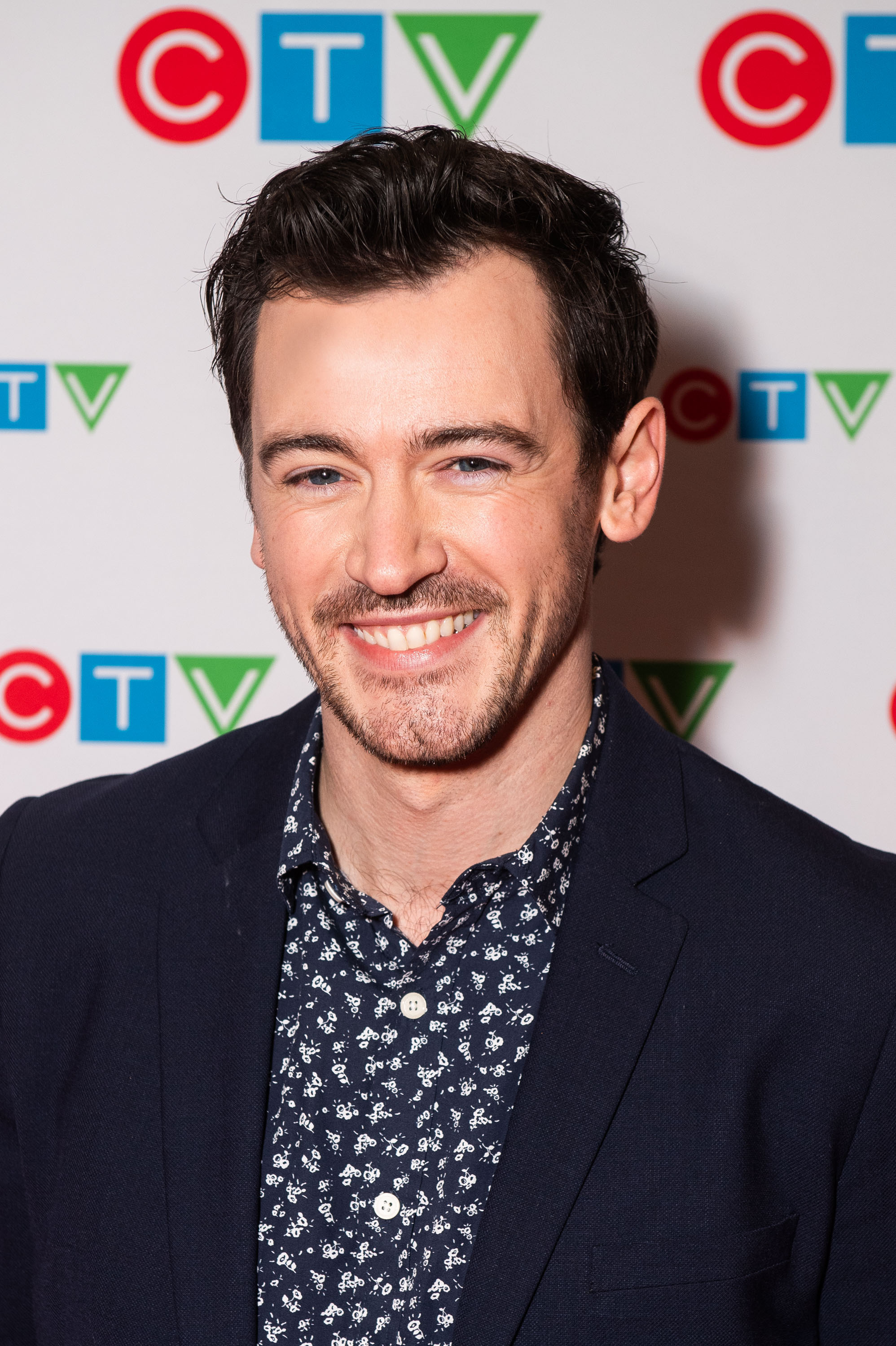 actor Jim Watson large photo