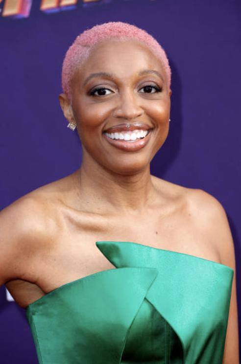 actor Travina Springer large photo