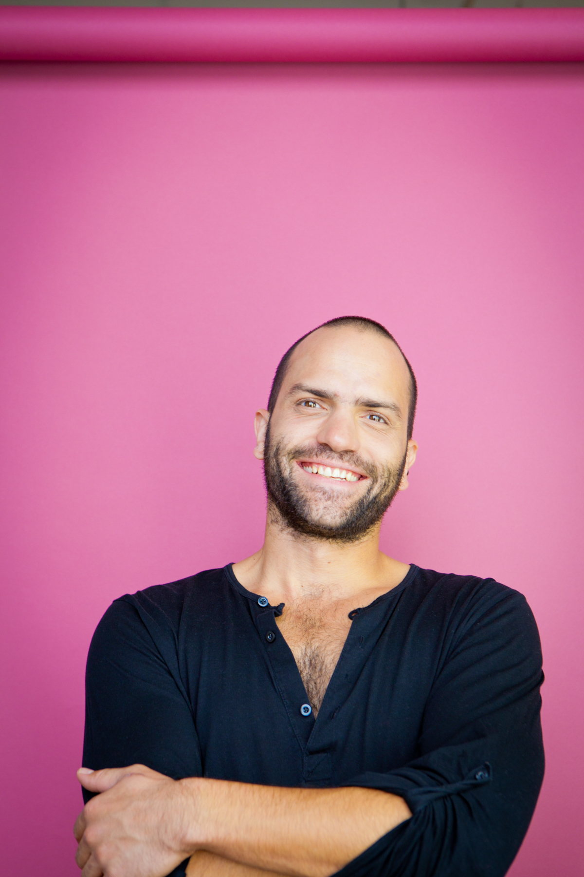 actor Carlos Gonzalez-Vio large photo