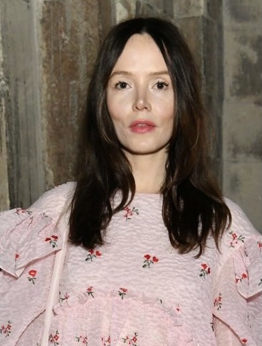 actor Valene Kane large photo