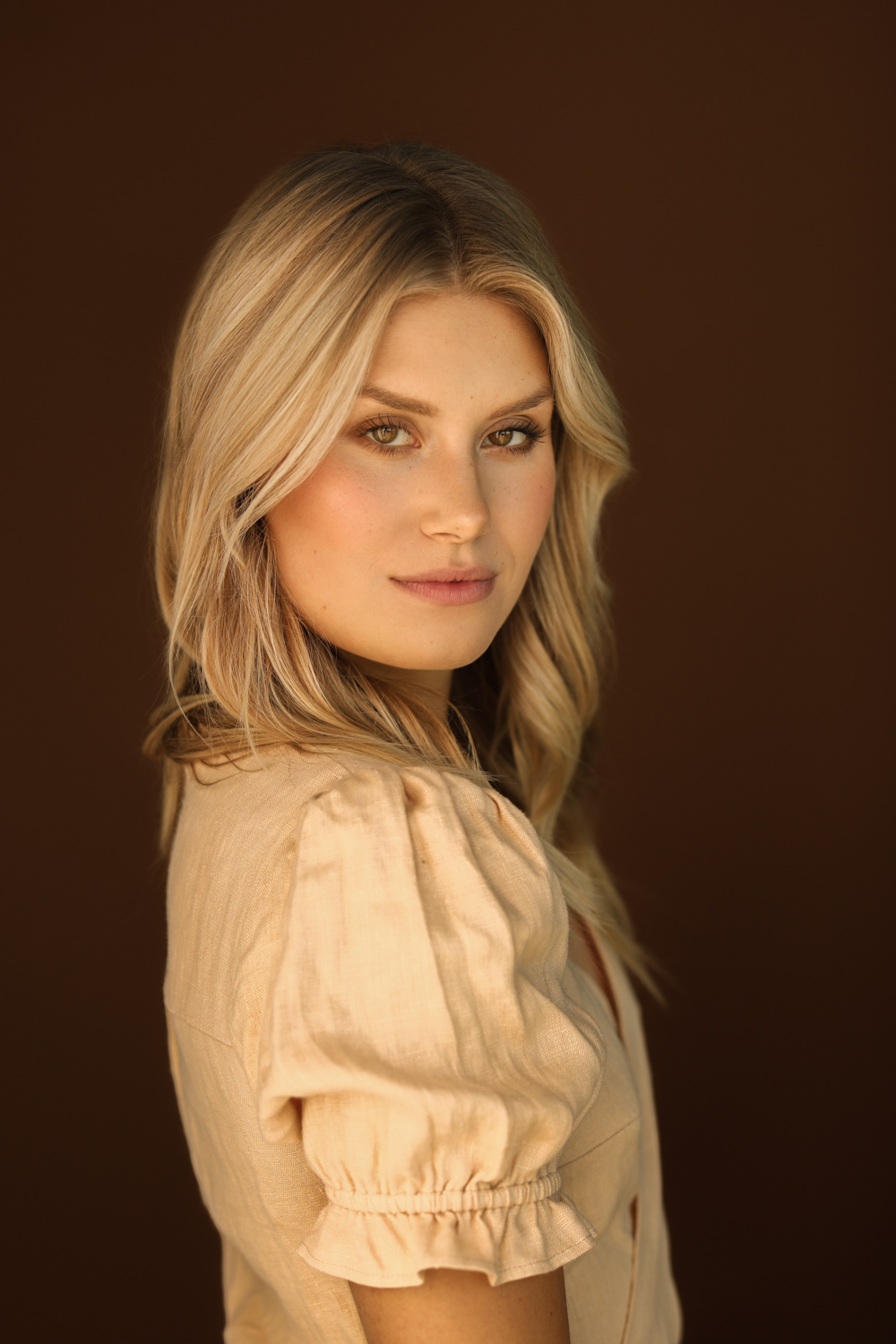 actor Natalie Sharp large photo