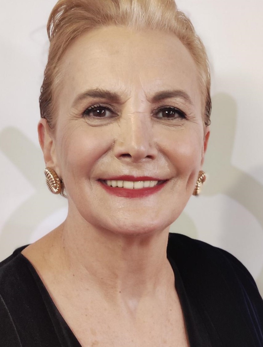 actor Elena Irureta large photo