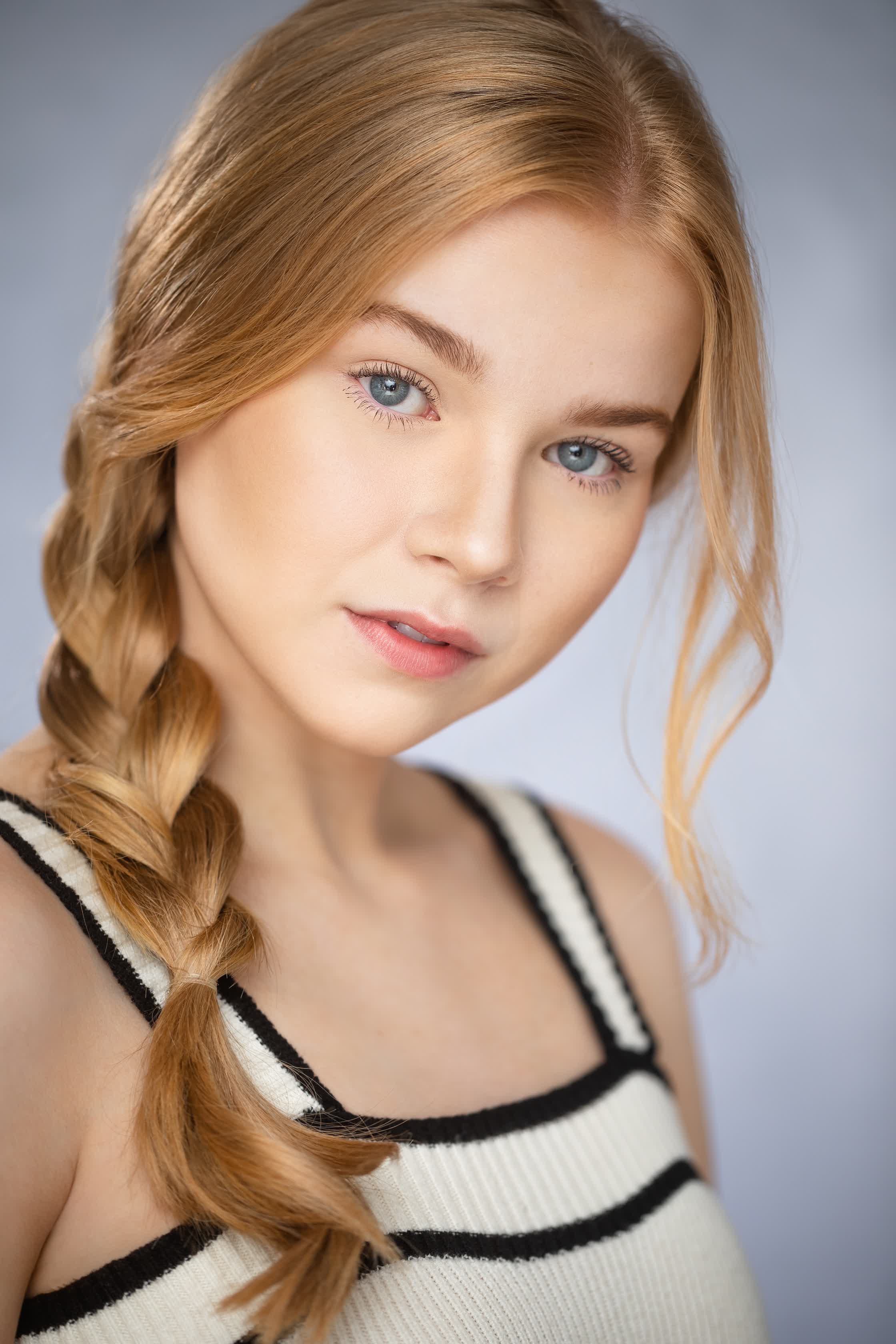 actor Laney Stiebing large photo