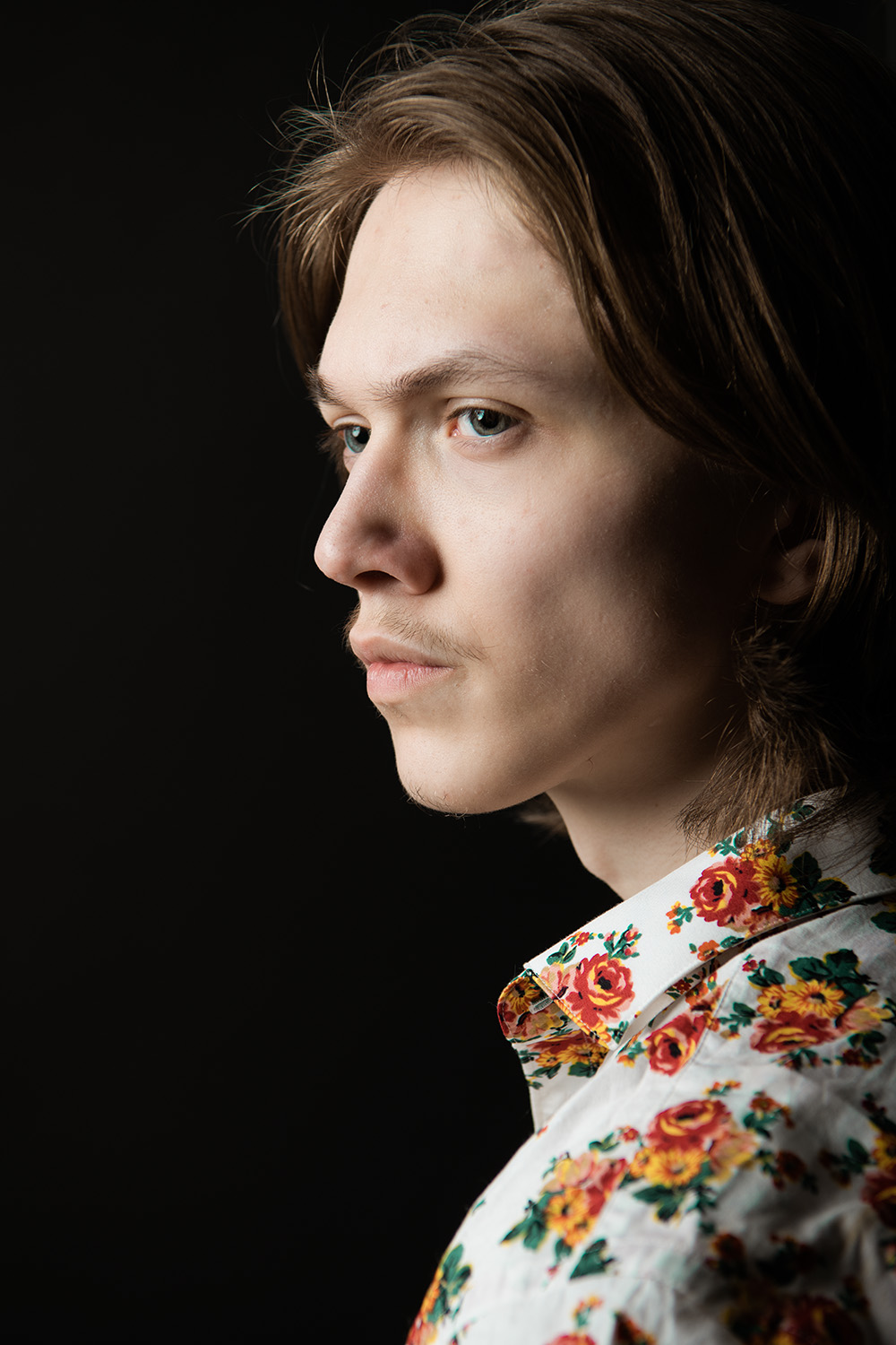 actor Emil Algpeus large photo