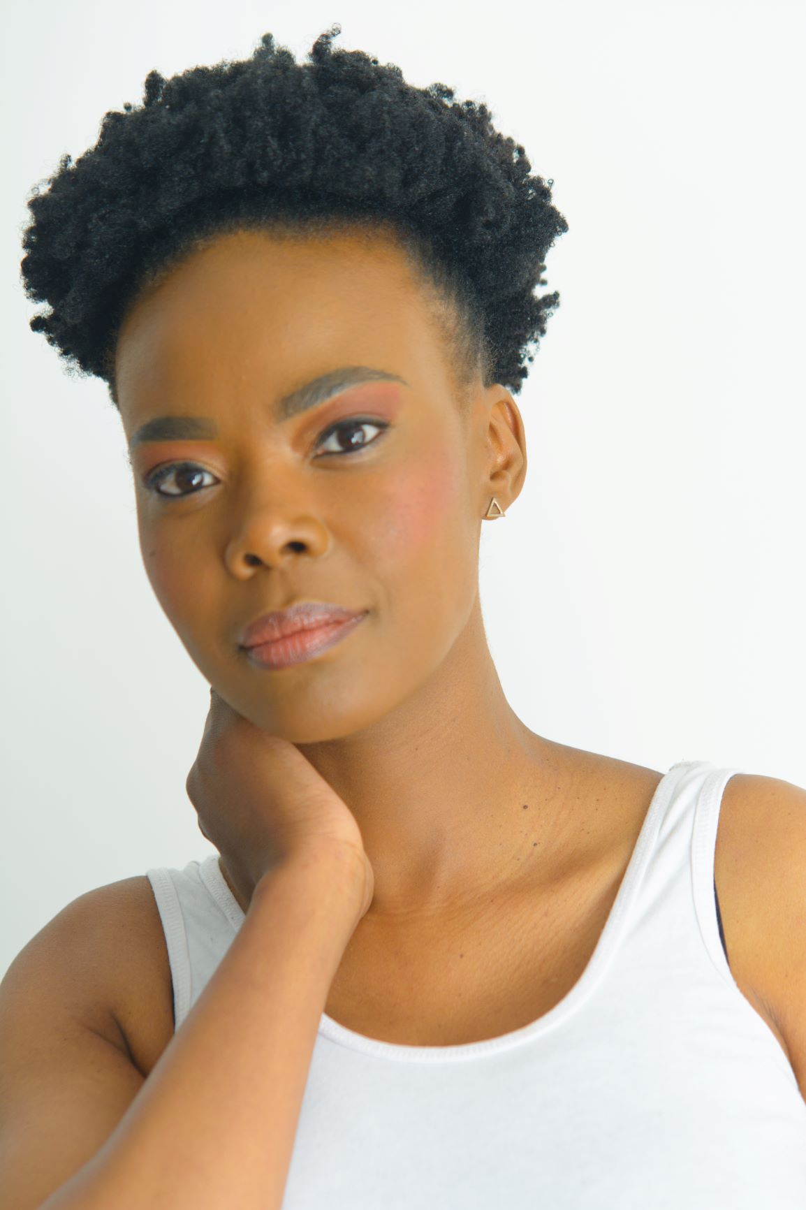 actor Nomalanga Nkosi large photo