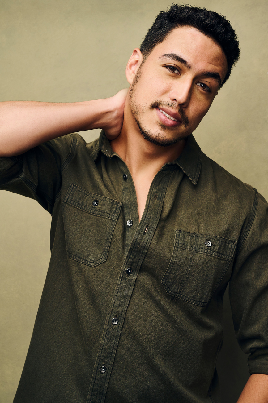 actor Julio Macias large photo