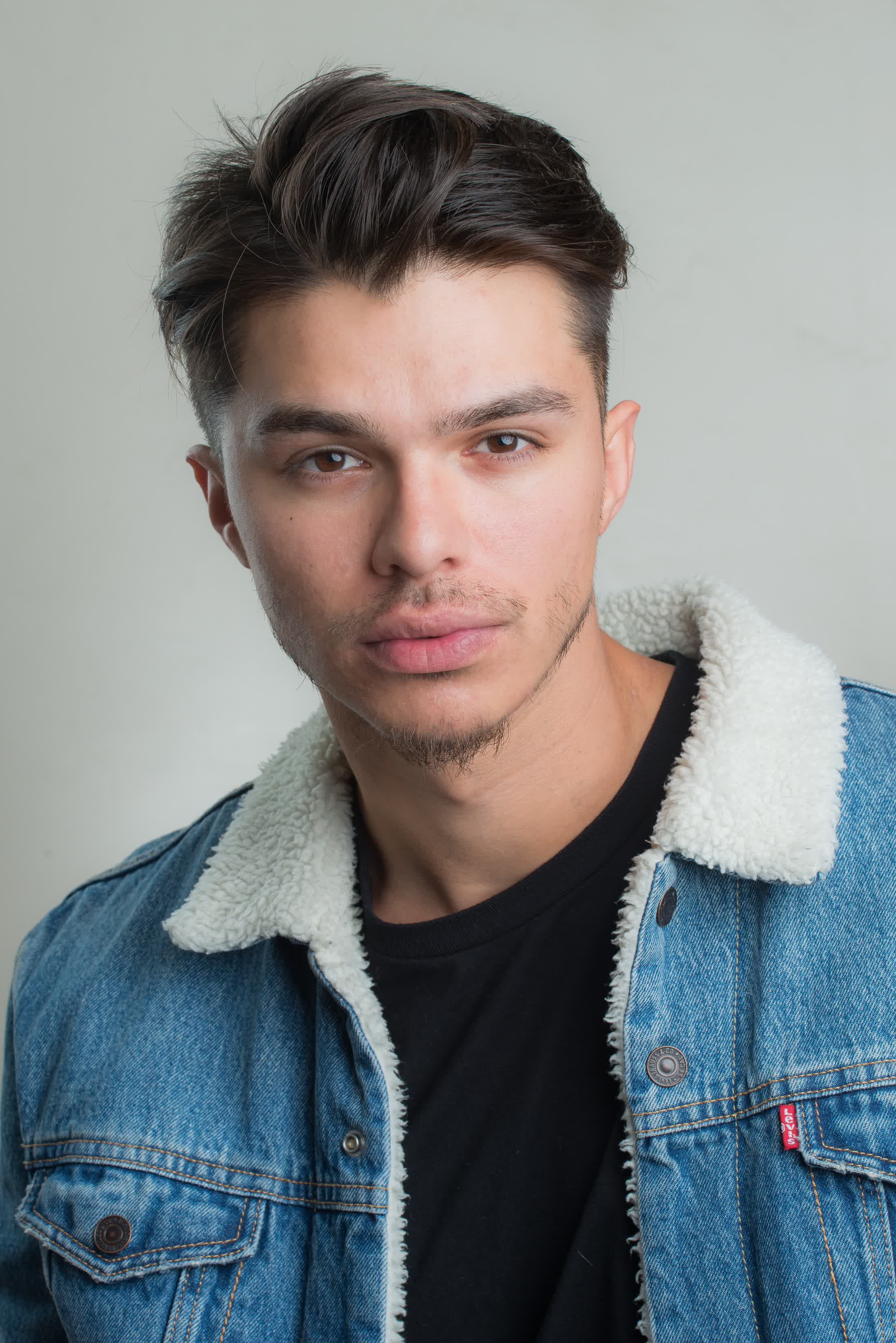 actor Andrew Jacobs large photo