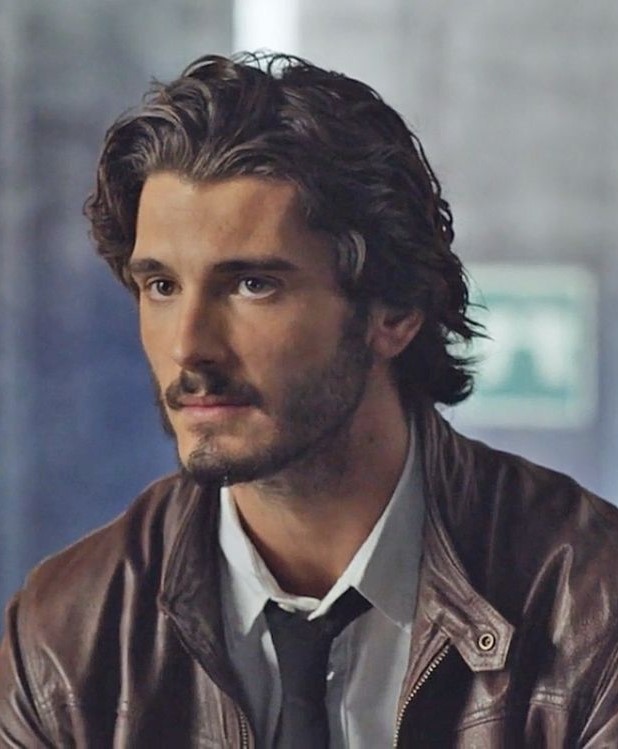 actor Yon González large photo