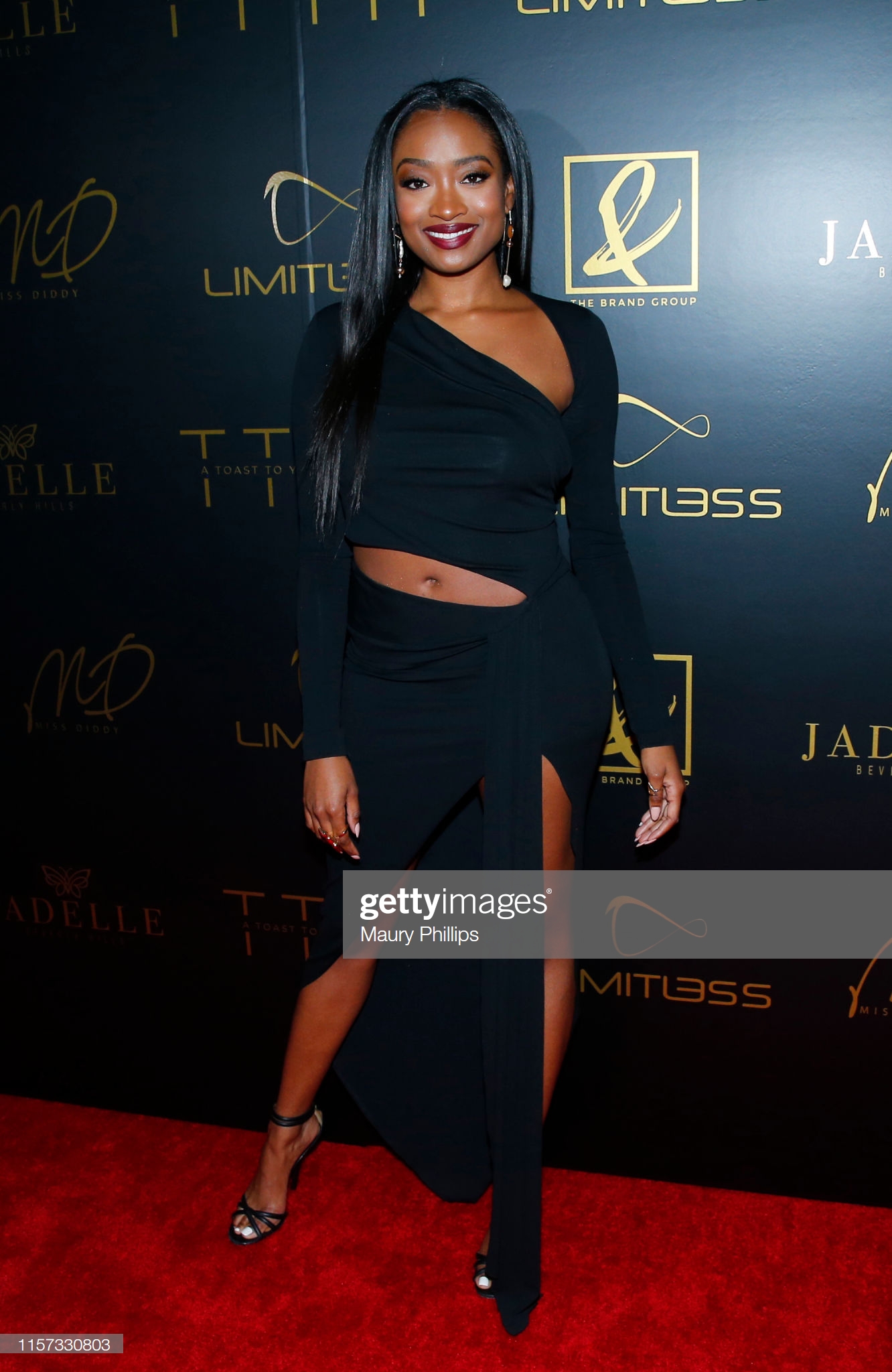 actor Kayla Smith large photo