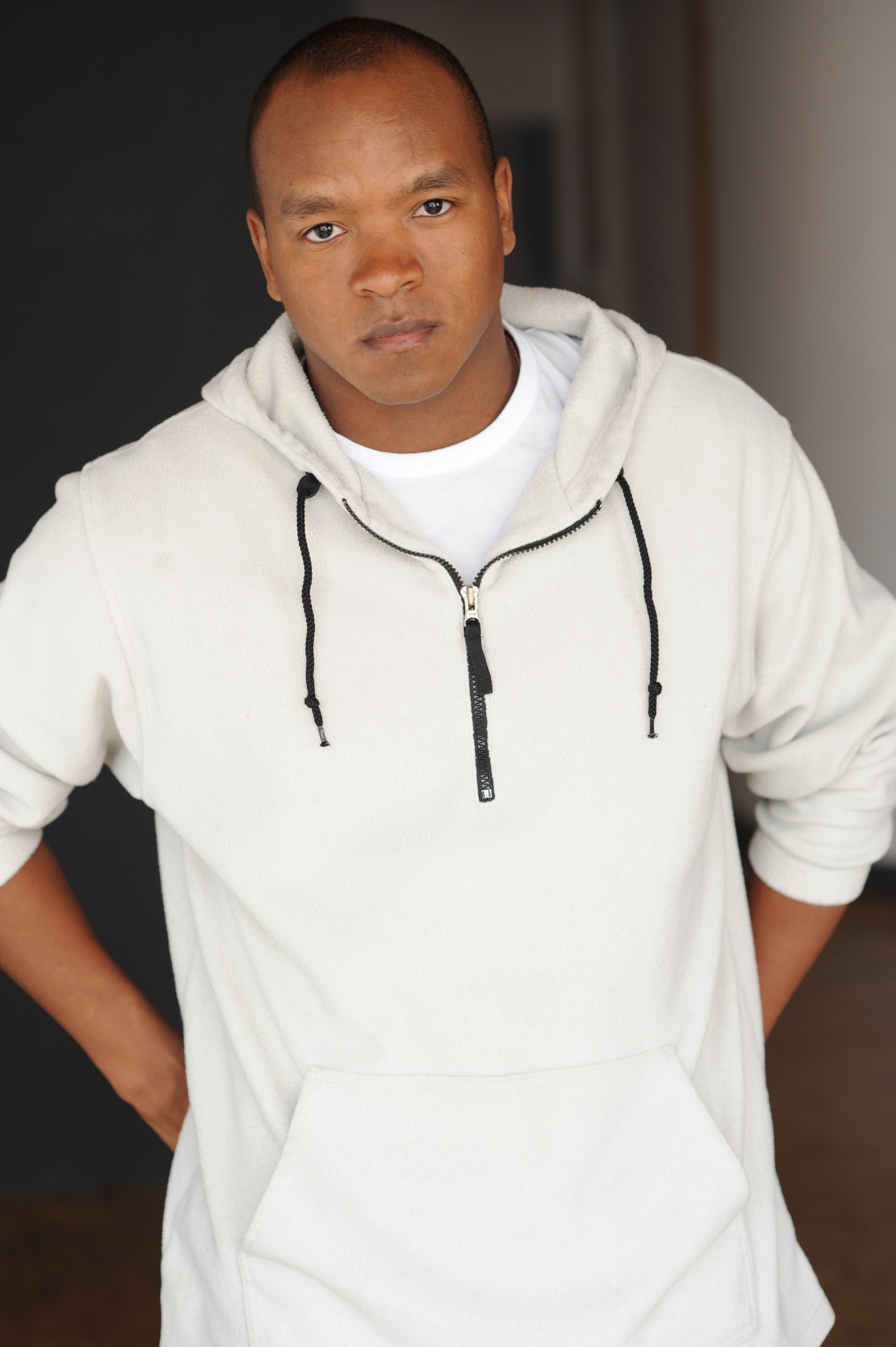 actor Matthew Mandzij large photo