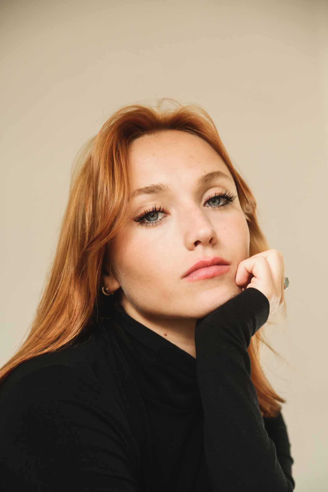 actor Chloé Jouannet large photo