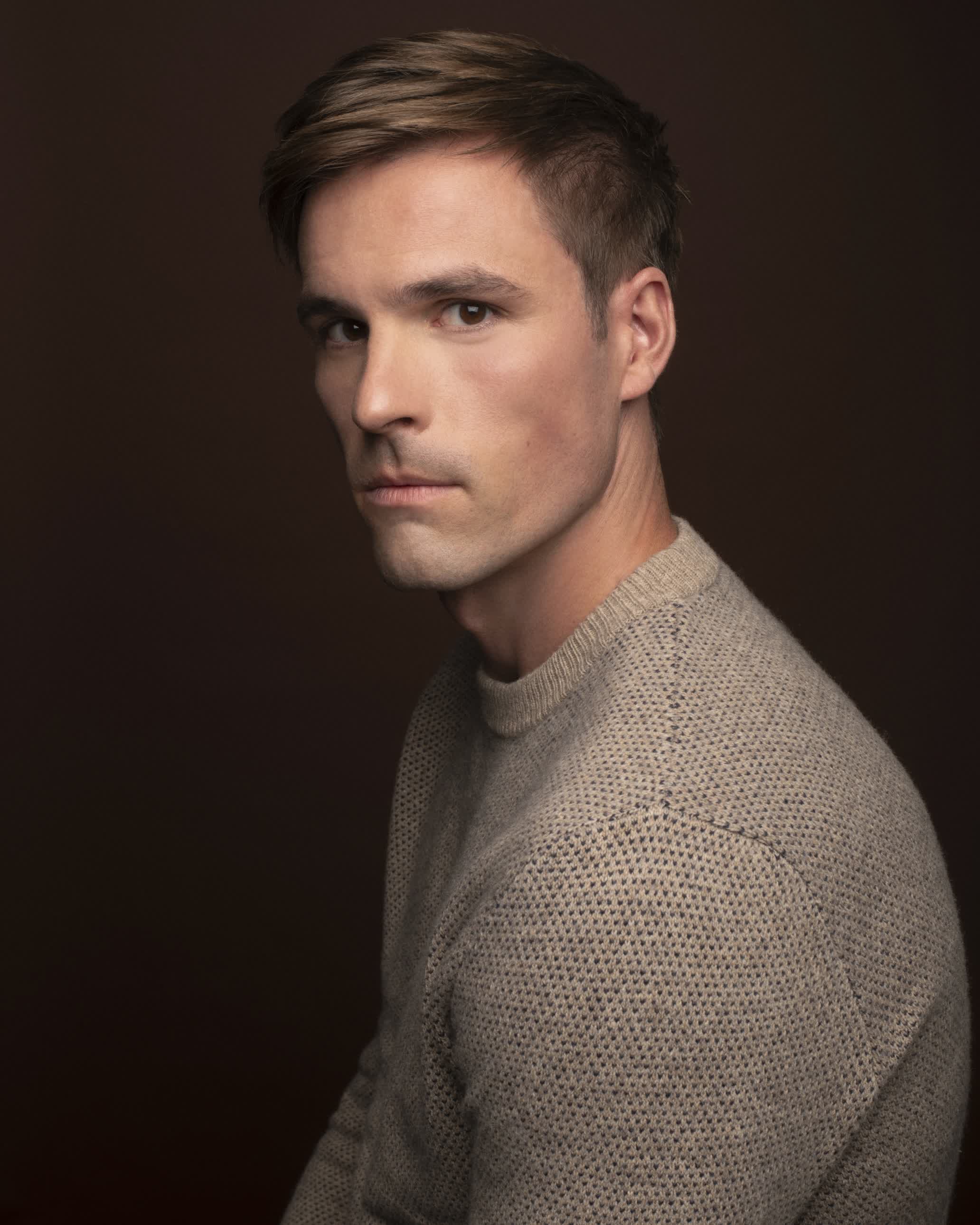 actor Andy Ridings large photo