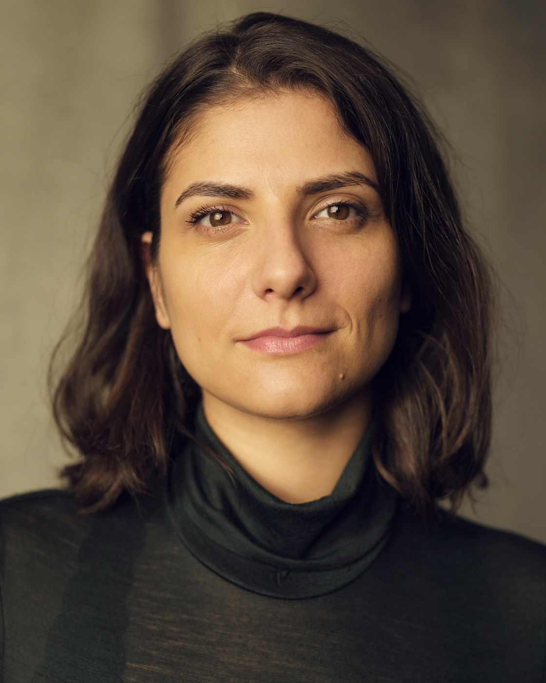 actor Zora Bishop large photo