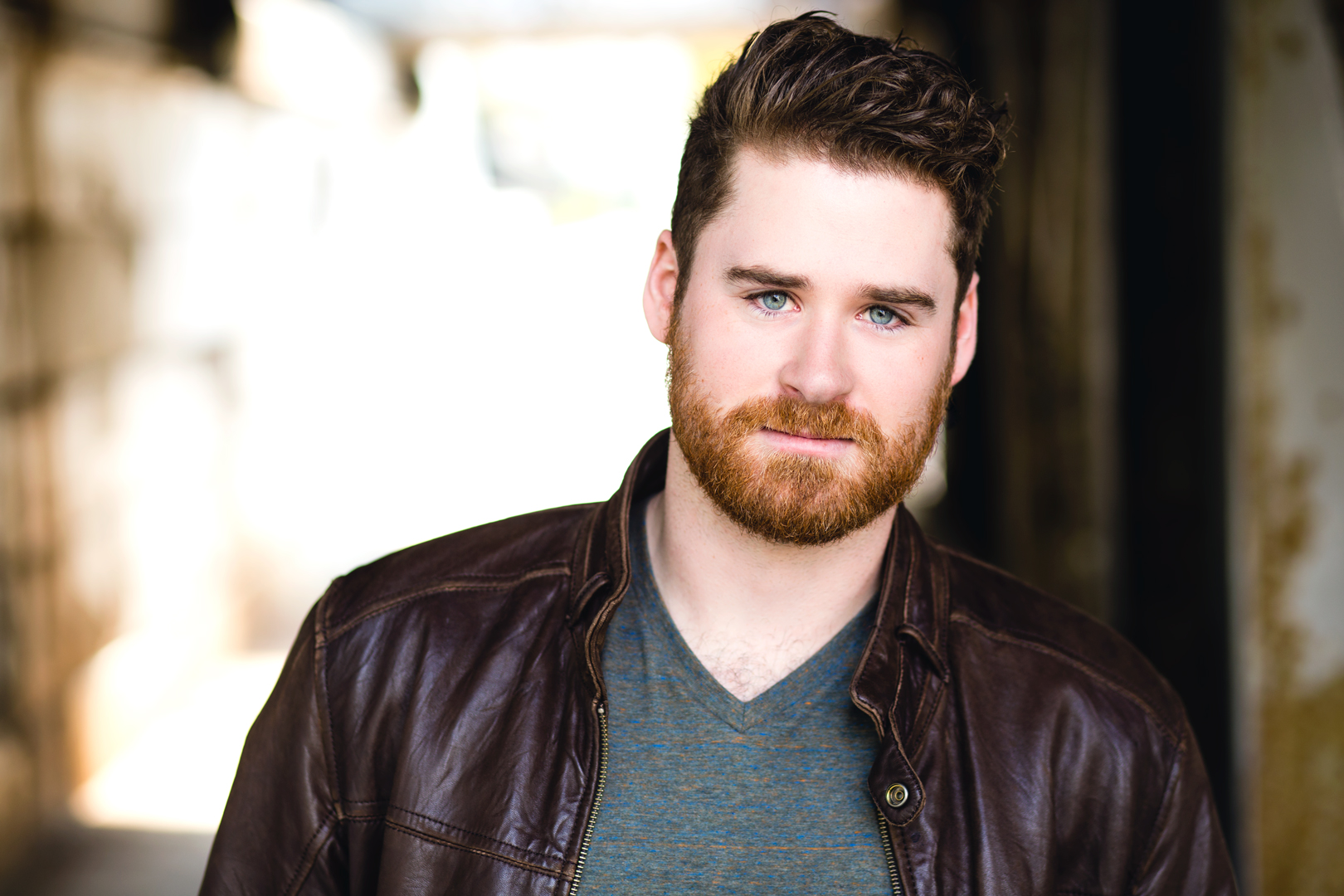 actor Kelsey Flower large photo