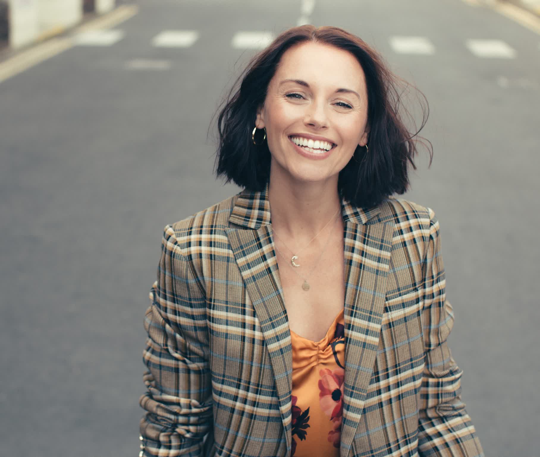 actor Jessica Ellerby large photo