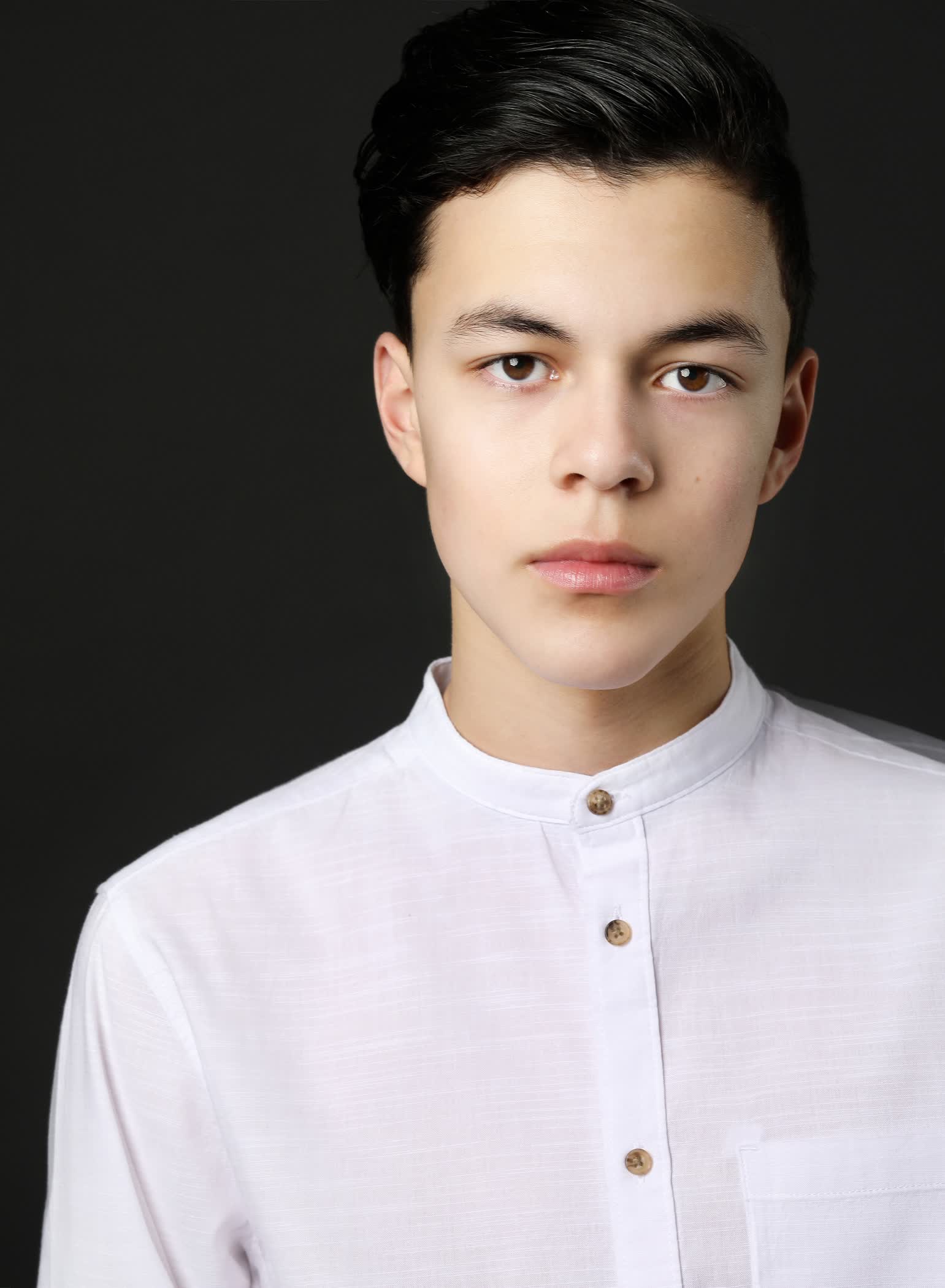 actor Luca Villacis large photo