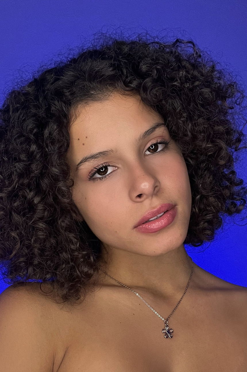 actor Gabriella Saraivah large photo