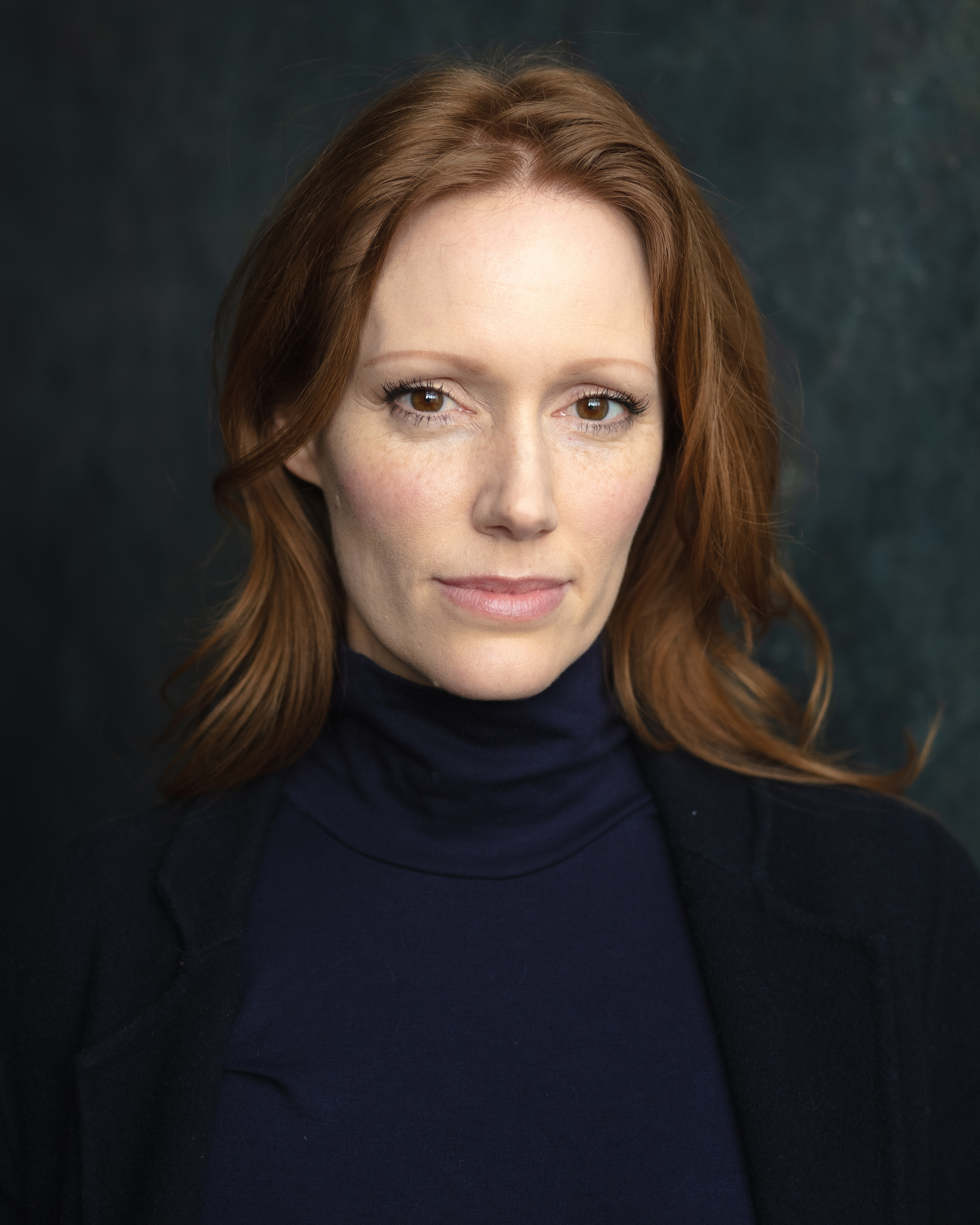 actor Clare Foster large photo