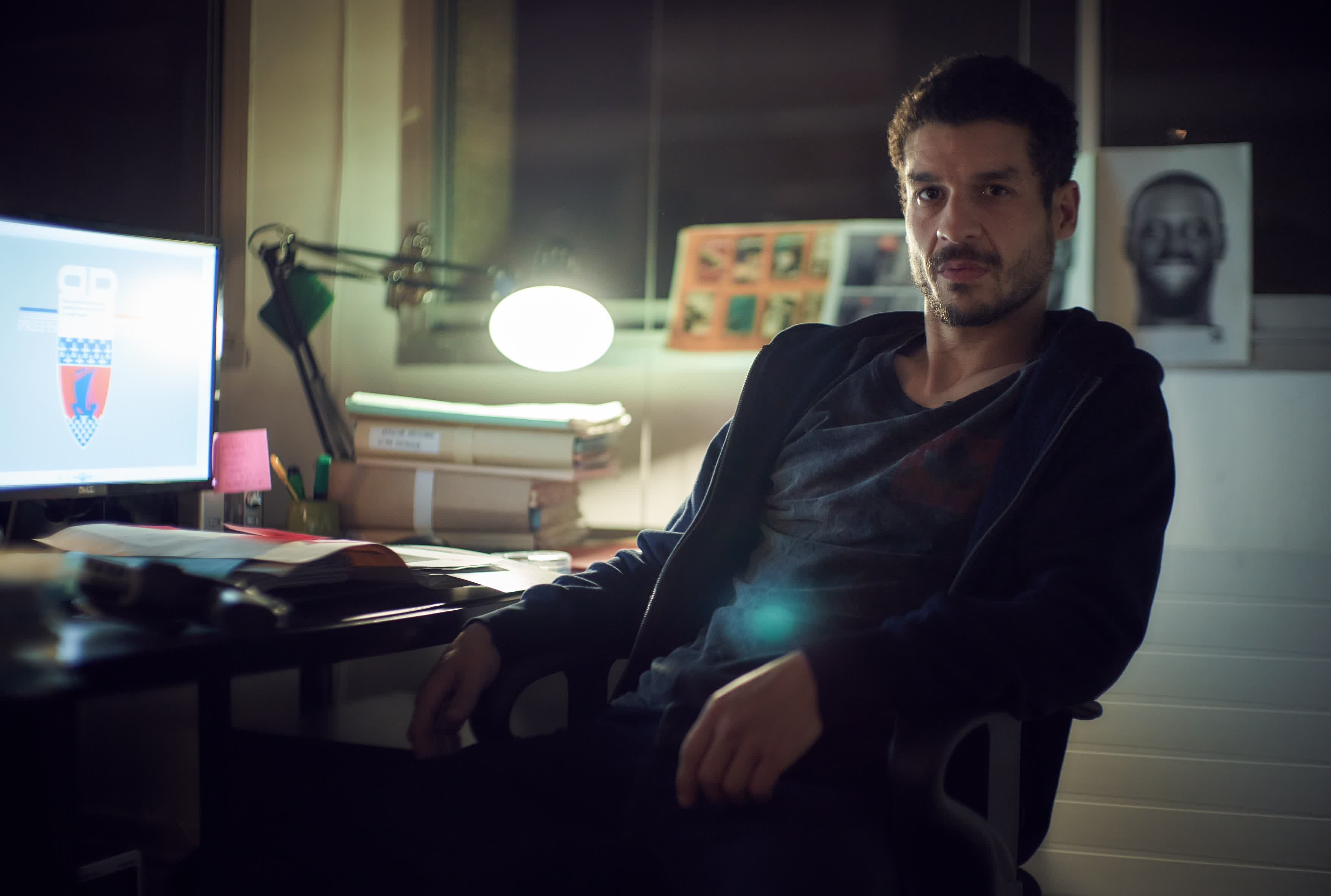 actor Soufiane Guerrab large photo