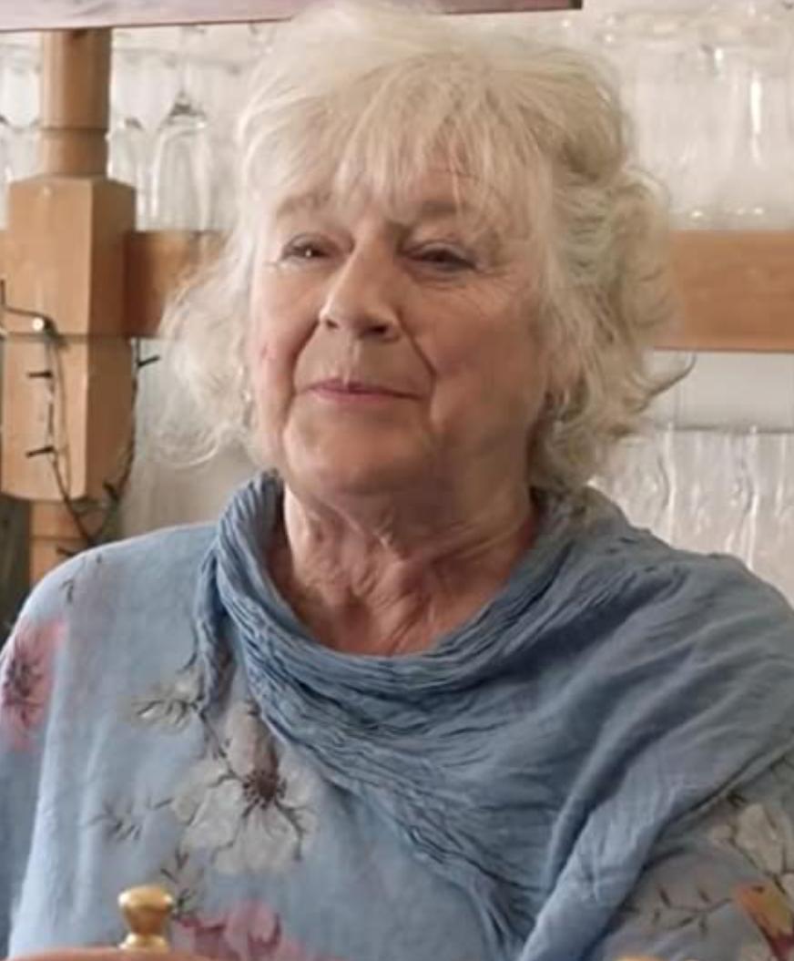 actor Maggie Steed large photo