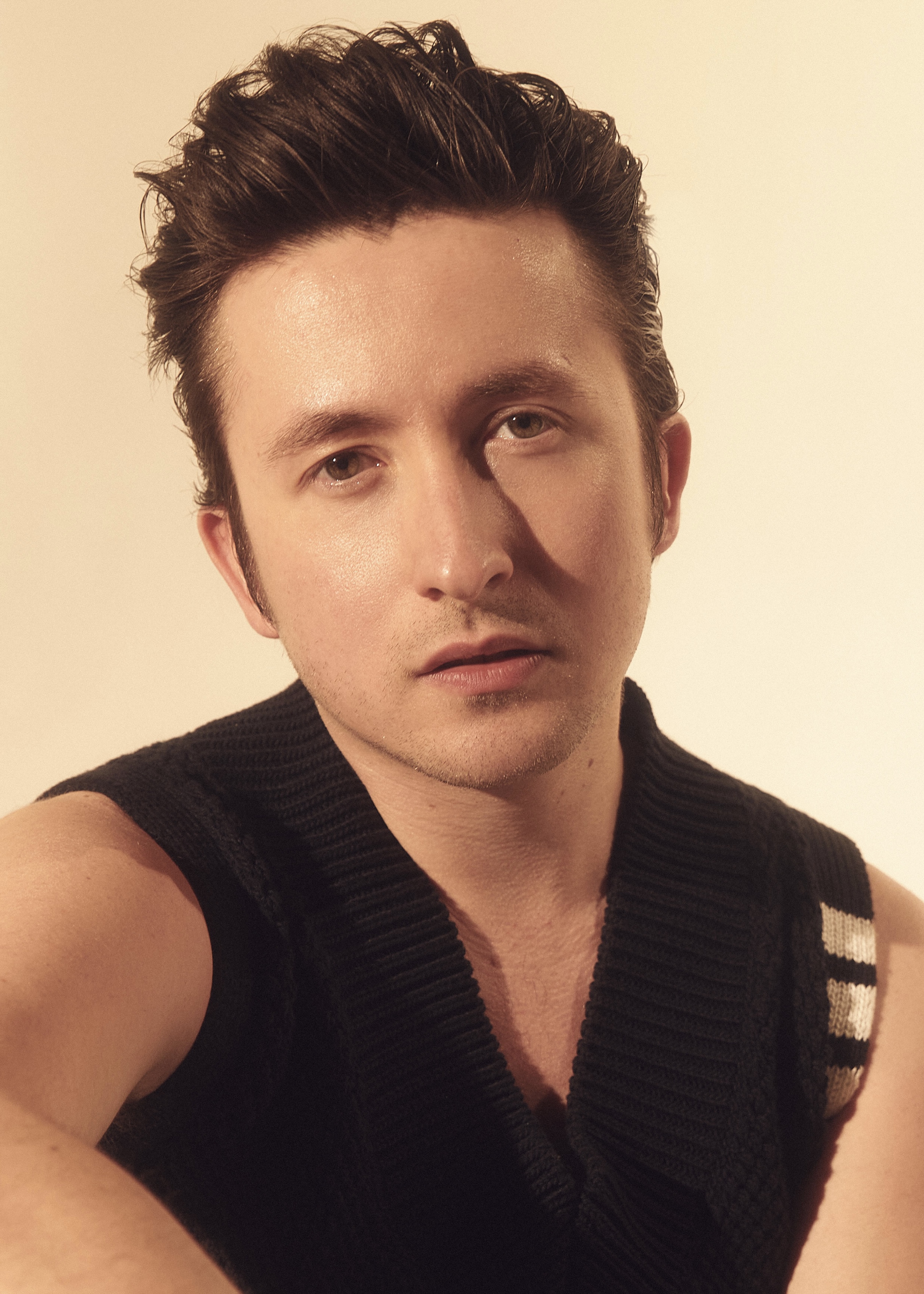 actor Jonah Lees large photo