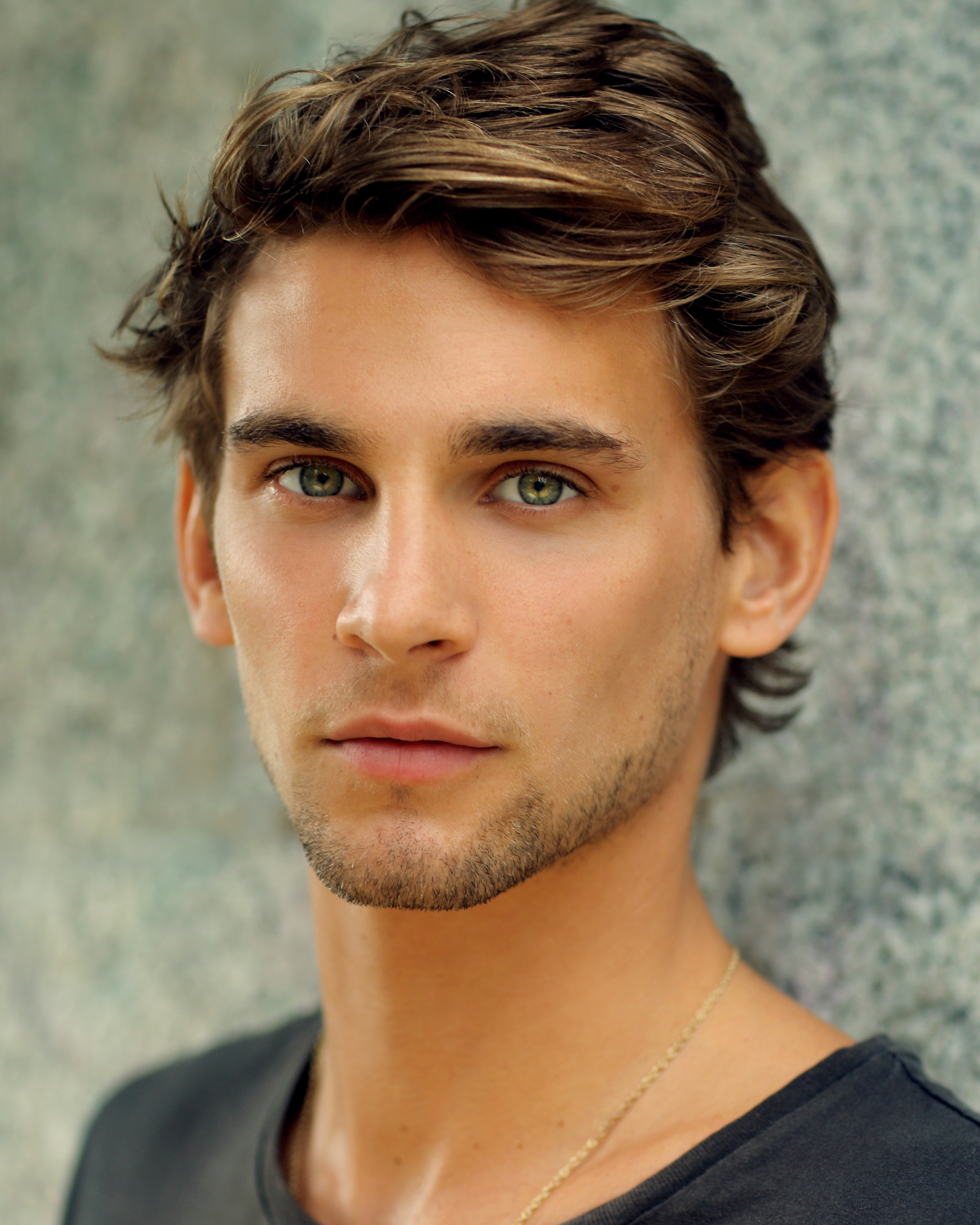 actor Freddie Thorp large photo