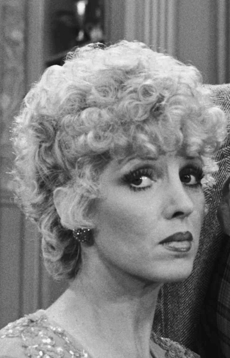 actor Victoria Carroll large photo