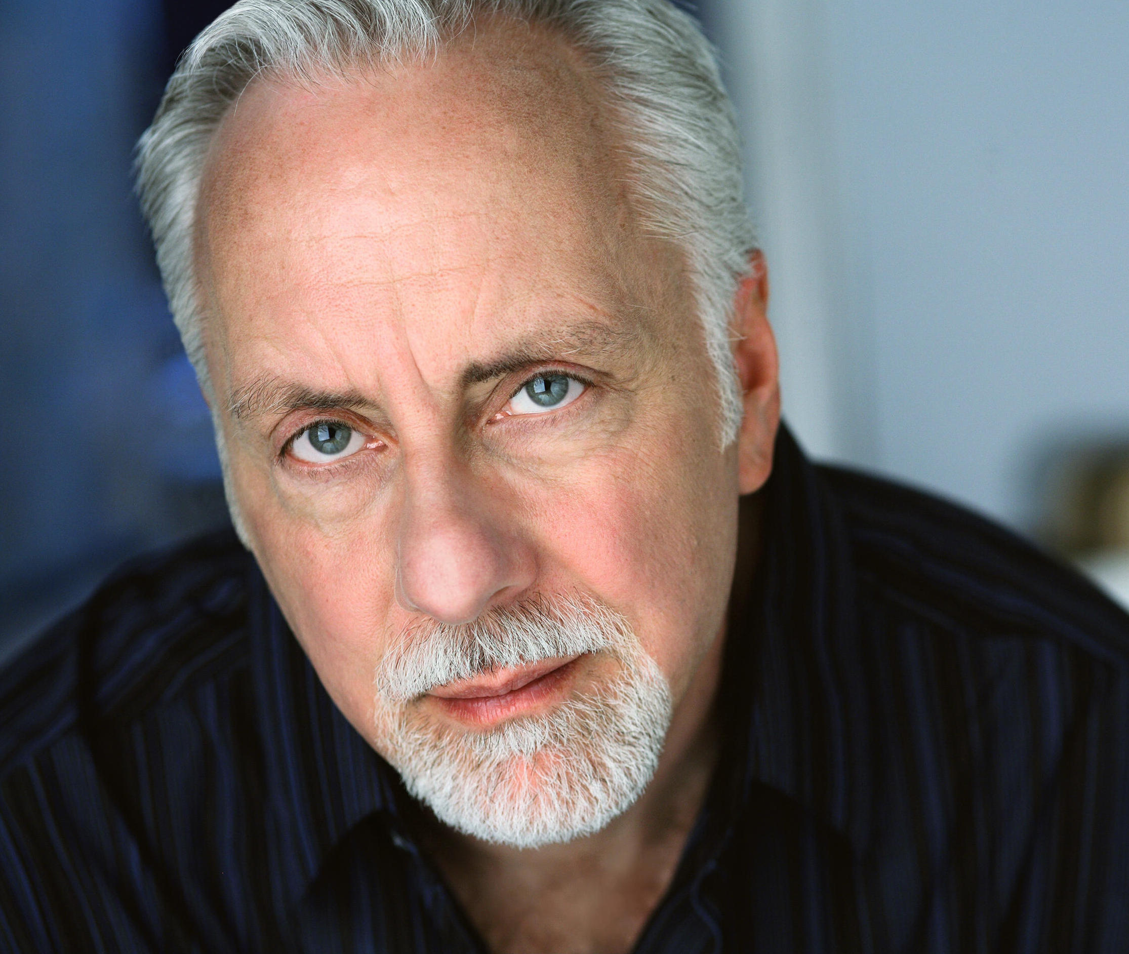 actor Martin Van Treuren large photo