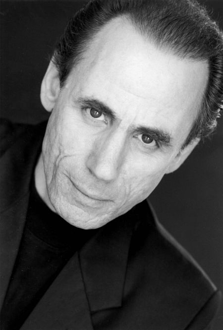 actor Steven J. Oliver large photo