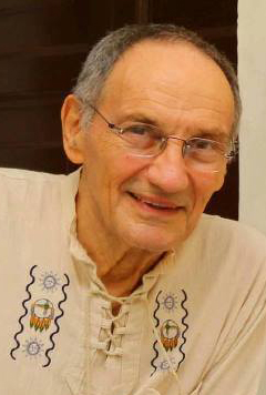 actor Álvaro Carcaño large photo