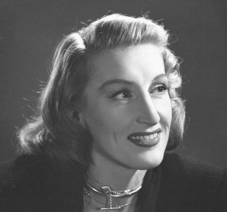 actor Kay Thompson large photo