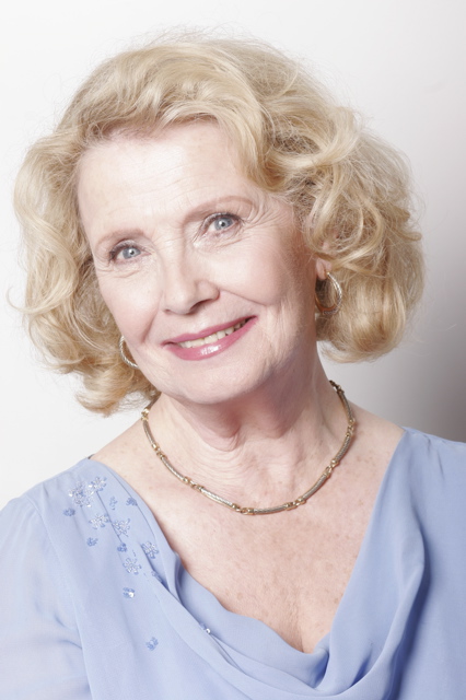 actor Elizabeth Shepherd large photo