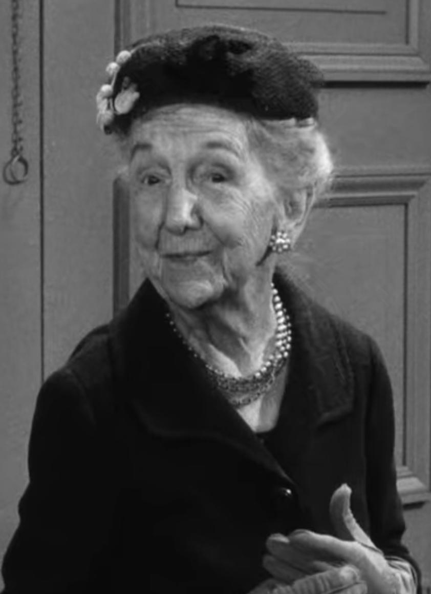 actor Hallene Hill large photo