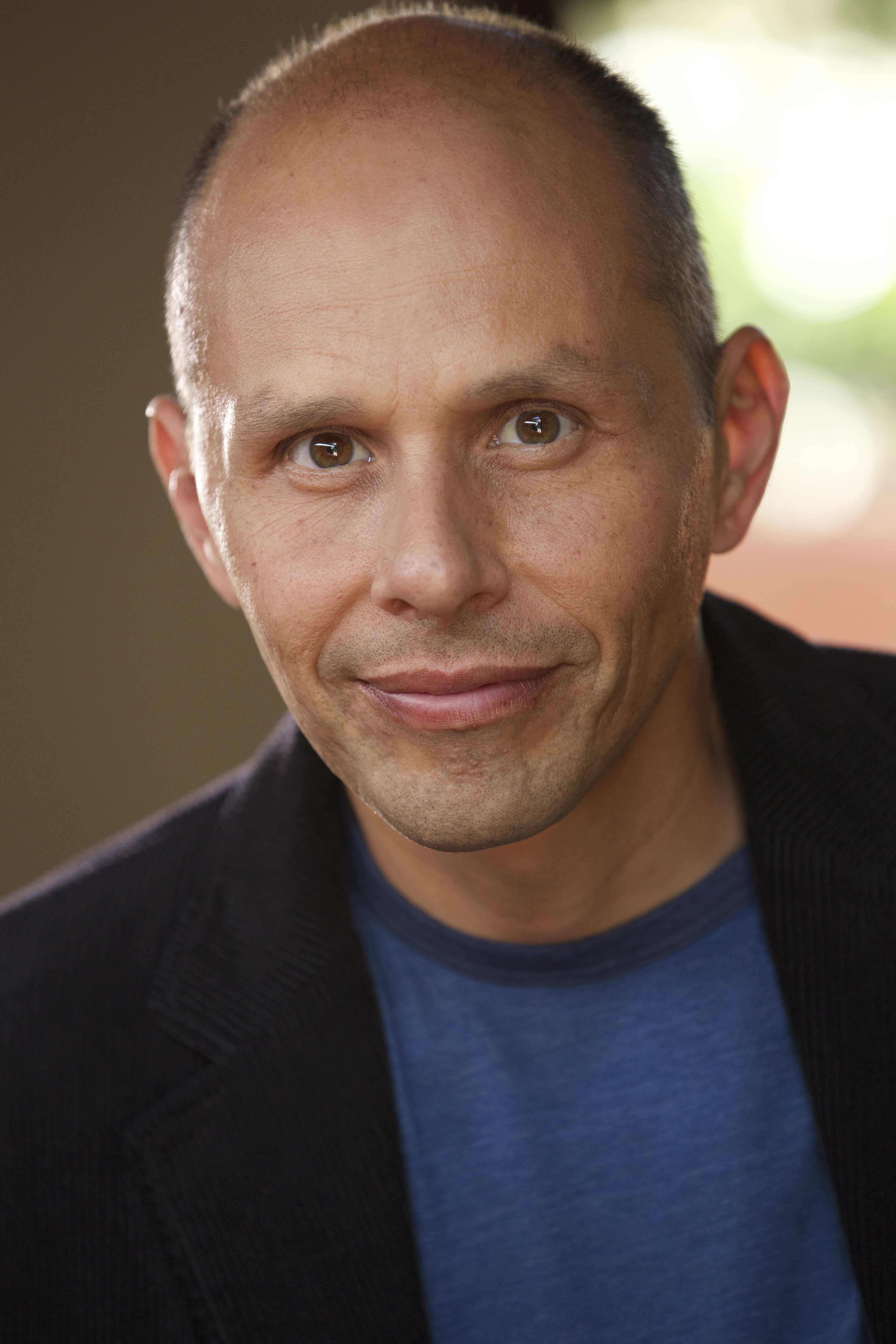 actor Eddie Santiago large photo